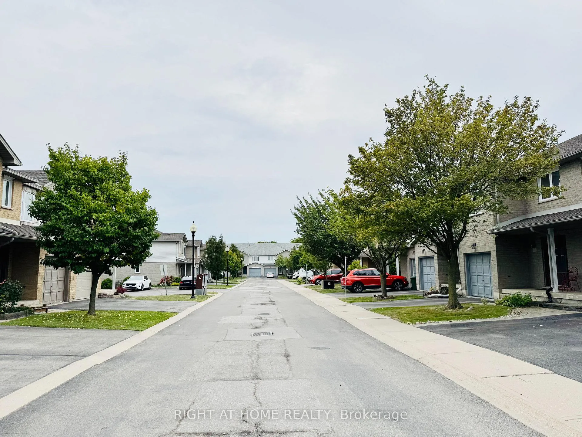 Photo 2 of Unit 10, 800 Paramount Drive, Hamilton, Stoney Creek Mountain — HOMEH