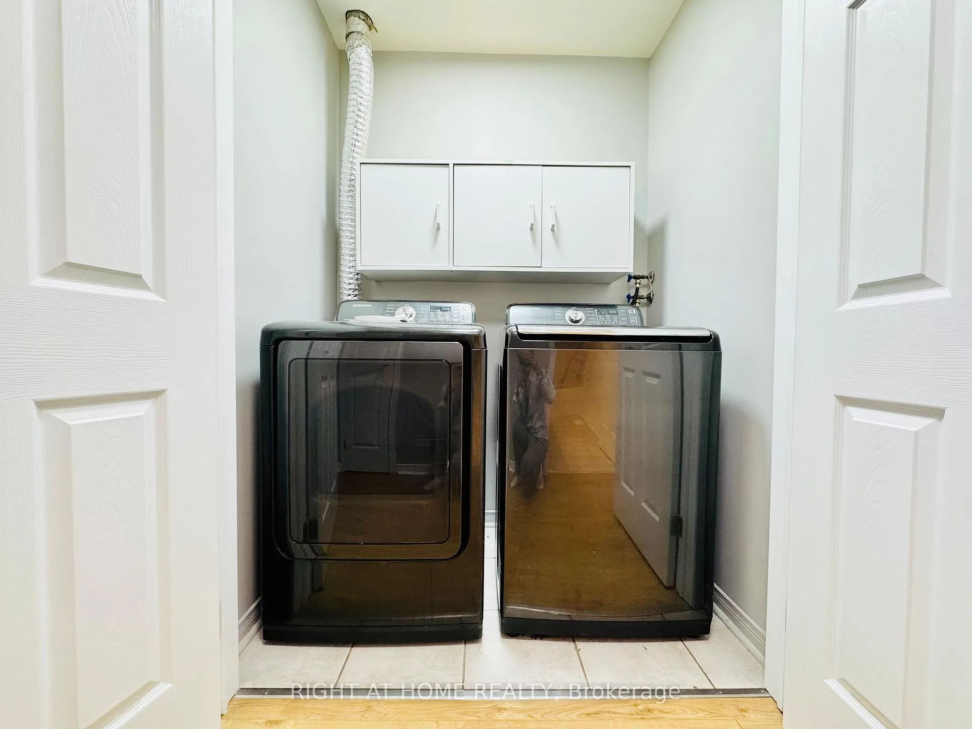 Photo 22 of Unit 10, 800 Paramount Drive, Hamilton, Stoney Creek Mountain — HOMEH
