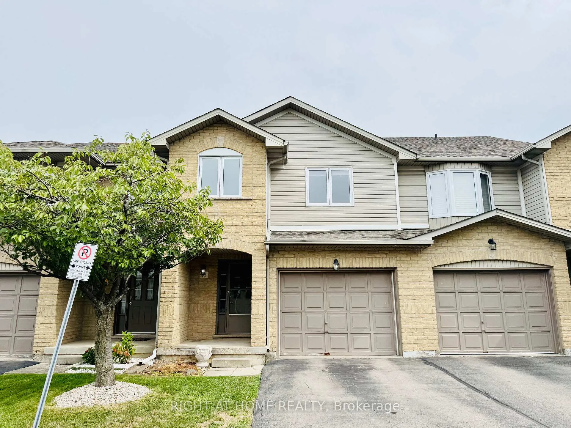 Photo 36 of Unit 10, 800 Paramount Drive, Hamilton, Stoney Creek Mountain — HOMEH