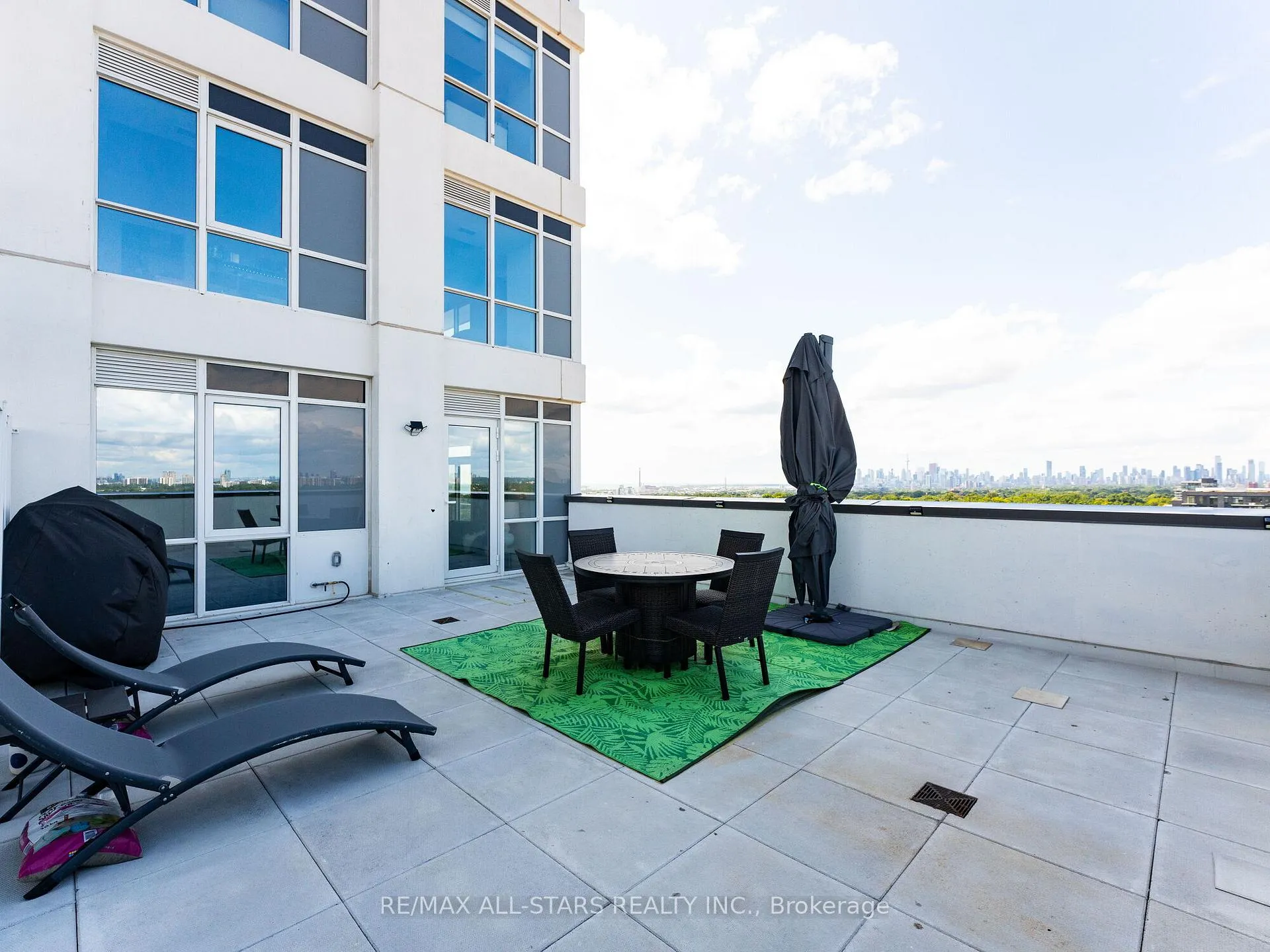 Photo 1 of Unit 1201, 286 Main Street, Toronto, East End-Danforth — HOMEH