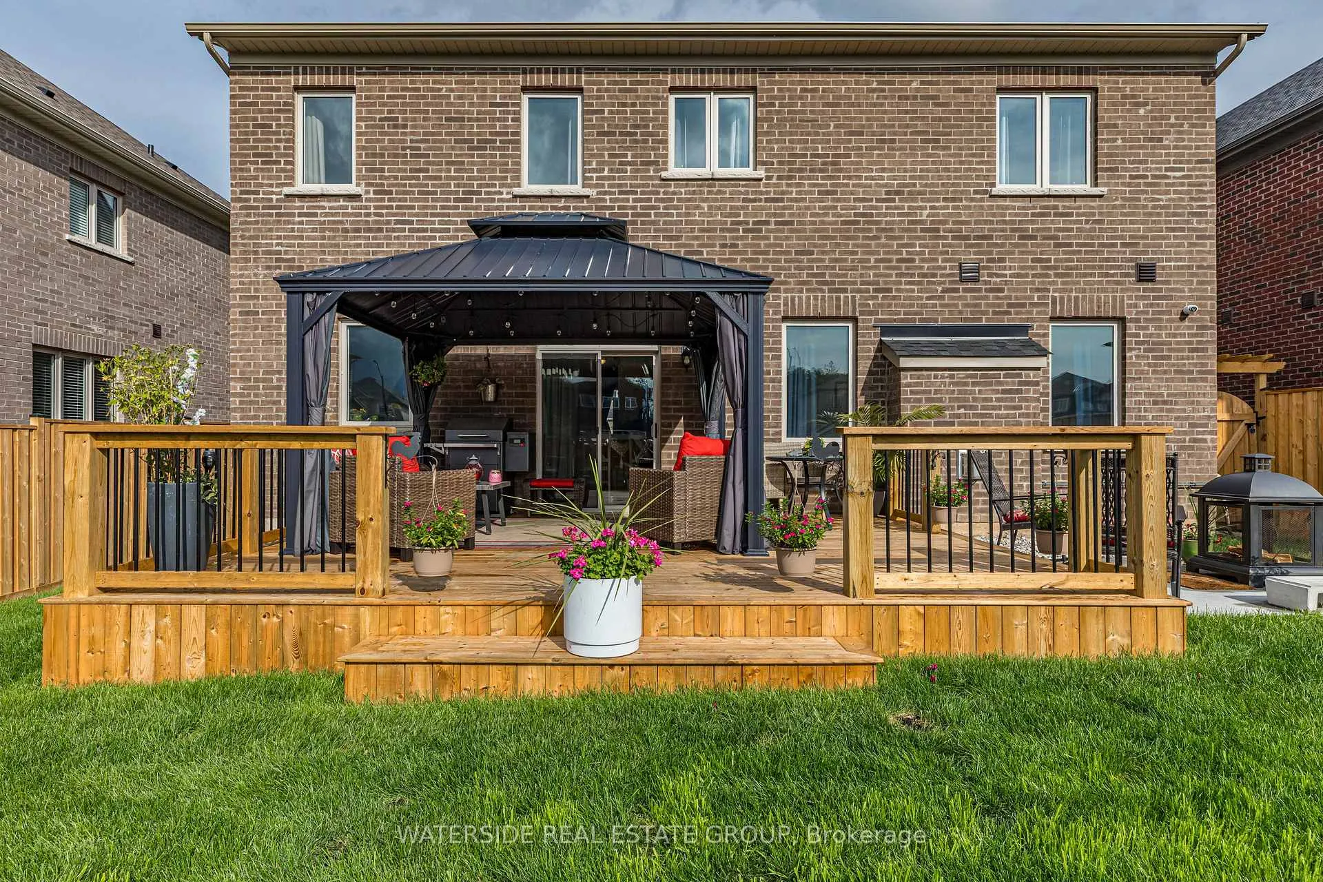 Photo 3 of 38 Oriole Crescent, Port Colborne, Main Street — HOMEH