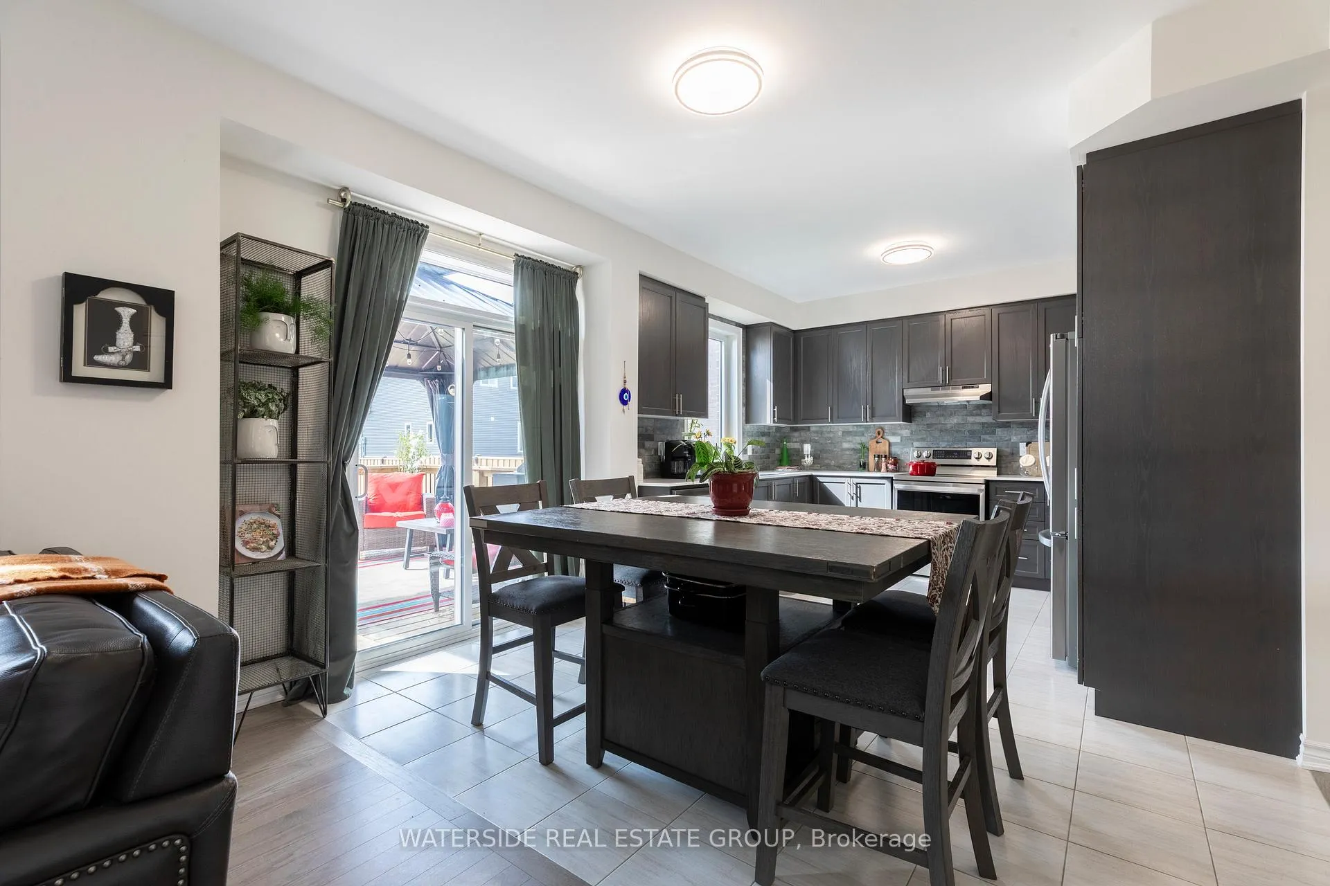 Photo 9 of 38 Oriole Crescent, Port Colborne, Main Street — HOMEH