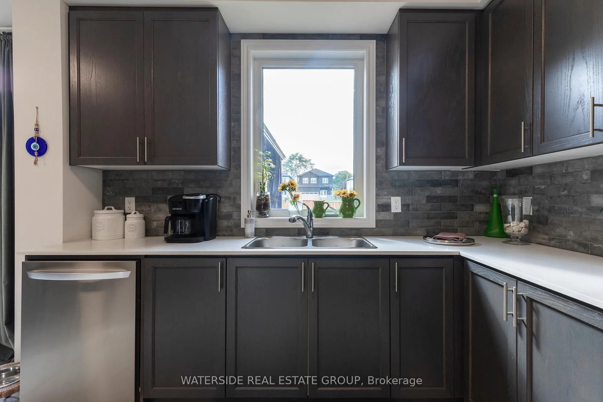 Photo 14 of 38 Oriole Crescent, Port Colborne, Main Street — HOMEH