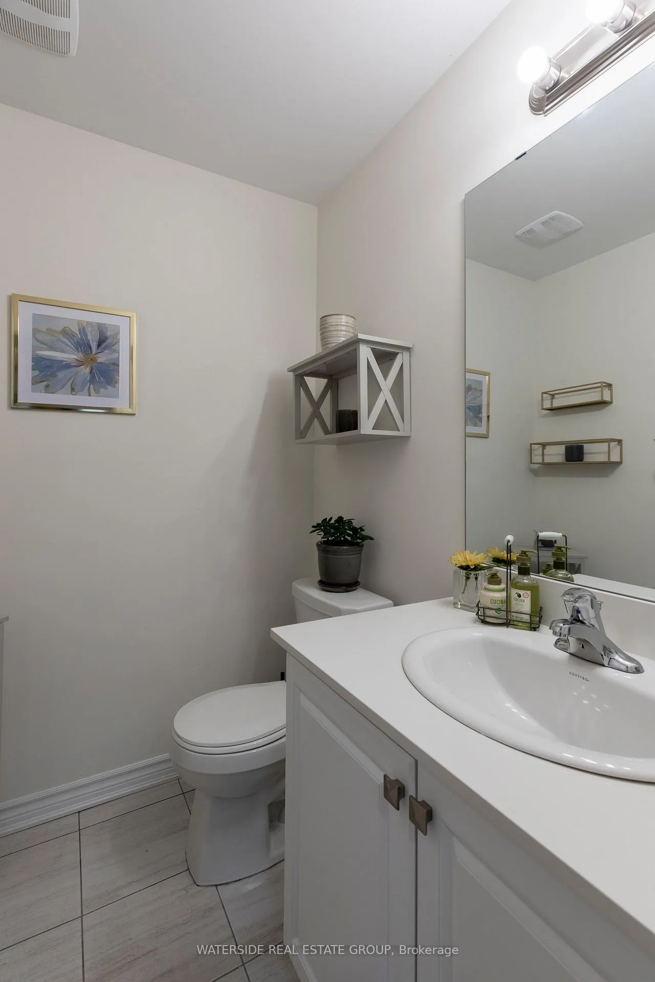 Photo 16 of 38 Oriole Crescent, Port Colborne, Main Street — HOMEH
