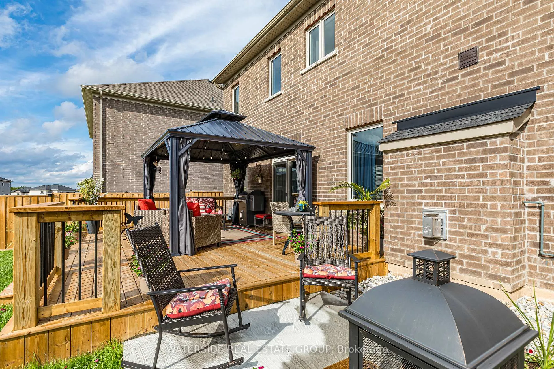 Photo 39 of 38 Oriole Crescent, Port Colborne, Main Street — HOMEH
