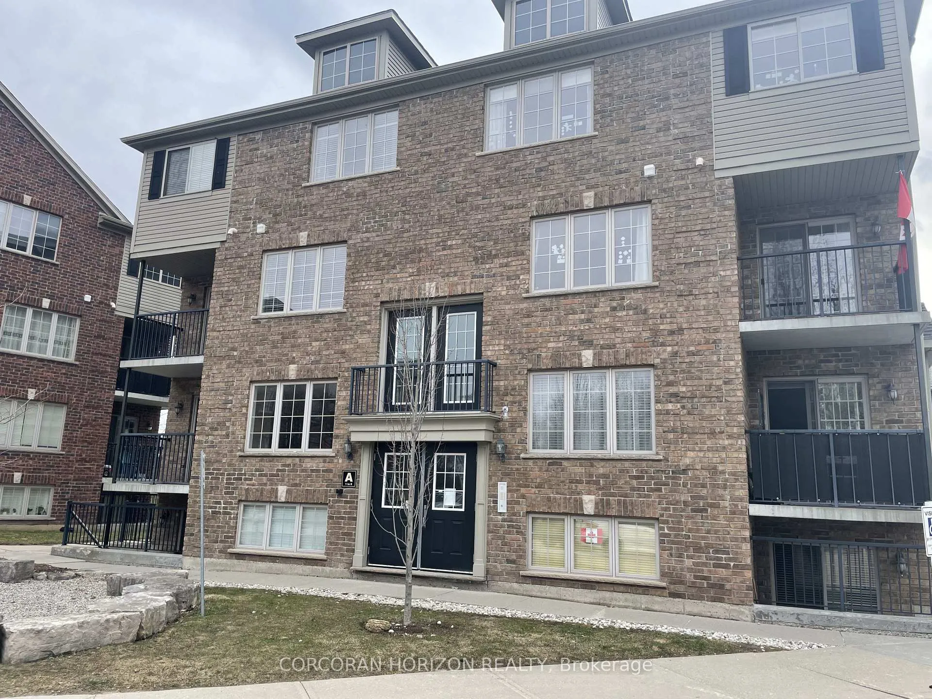 Photo 1 of Unit 4, 950 Highland Road W, Kitchener, Highland West — HOMEH