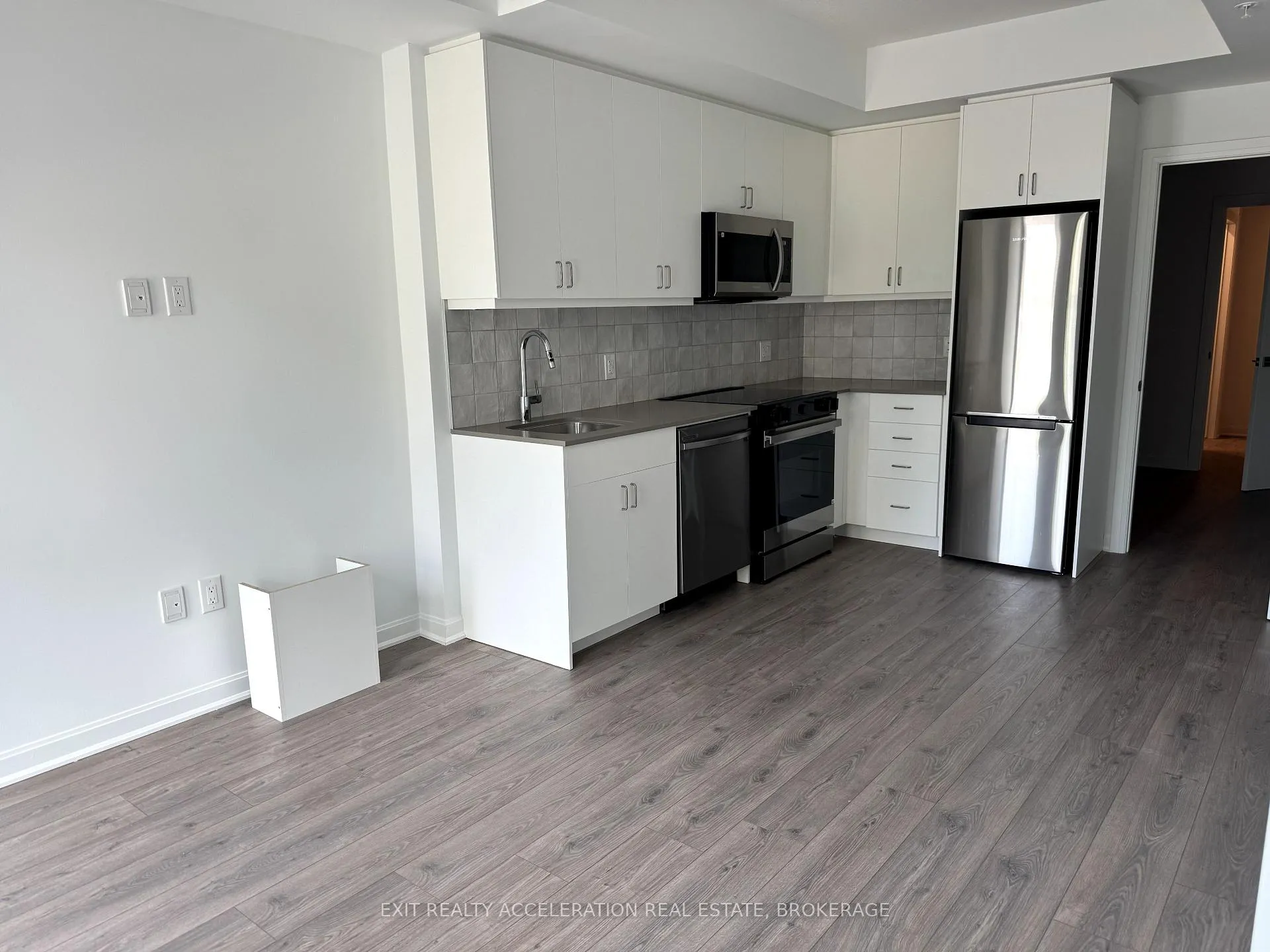 Photo 5 of Unit 224, 223 Princess Street, Kingston, East of Sir John A. Blvd — HOMEH