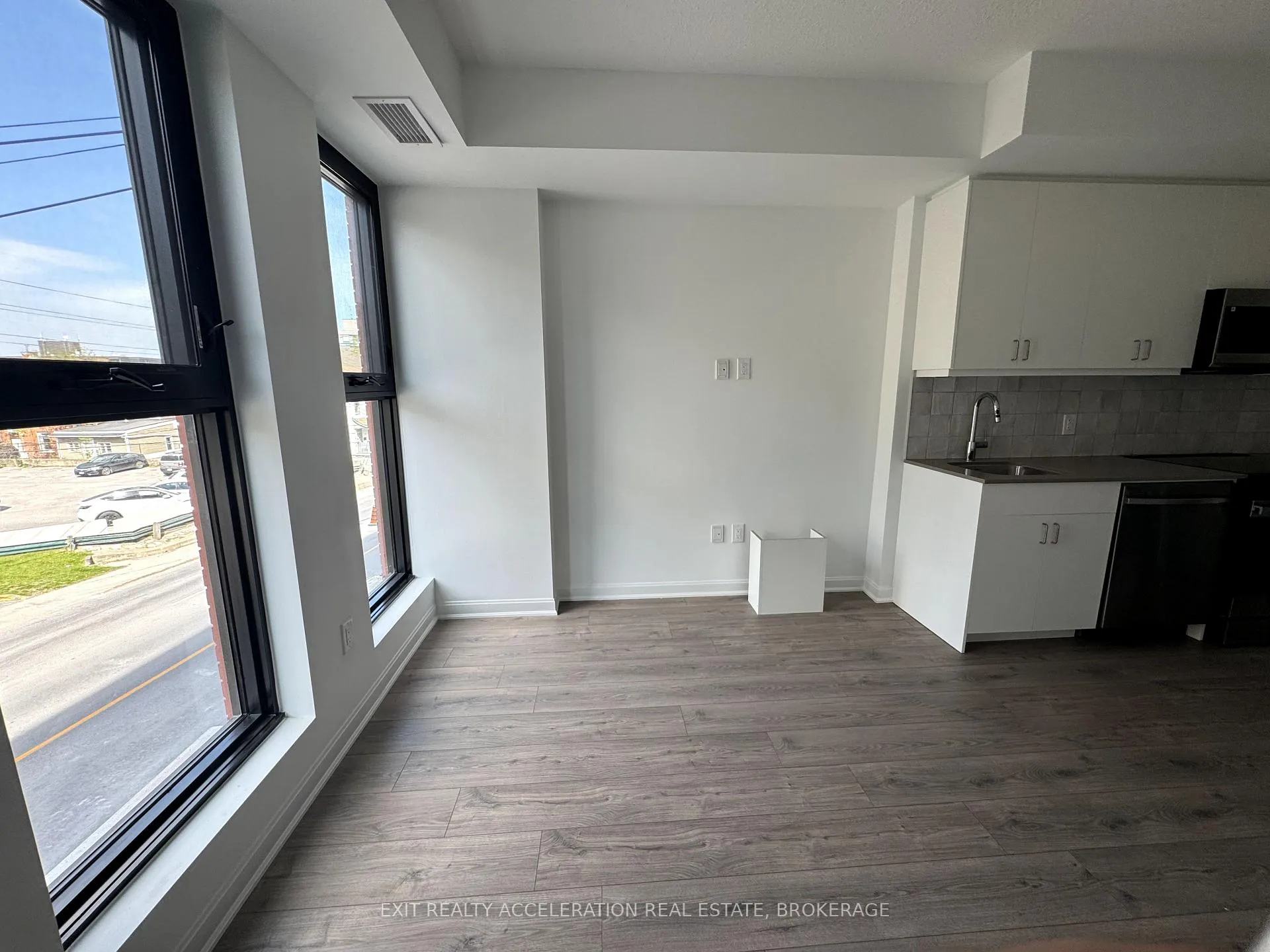 Photo 6 of Unit 224, 223 Princess Street, Kingston, East of Sir John A. Blvd — HOMEH