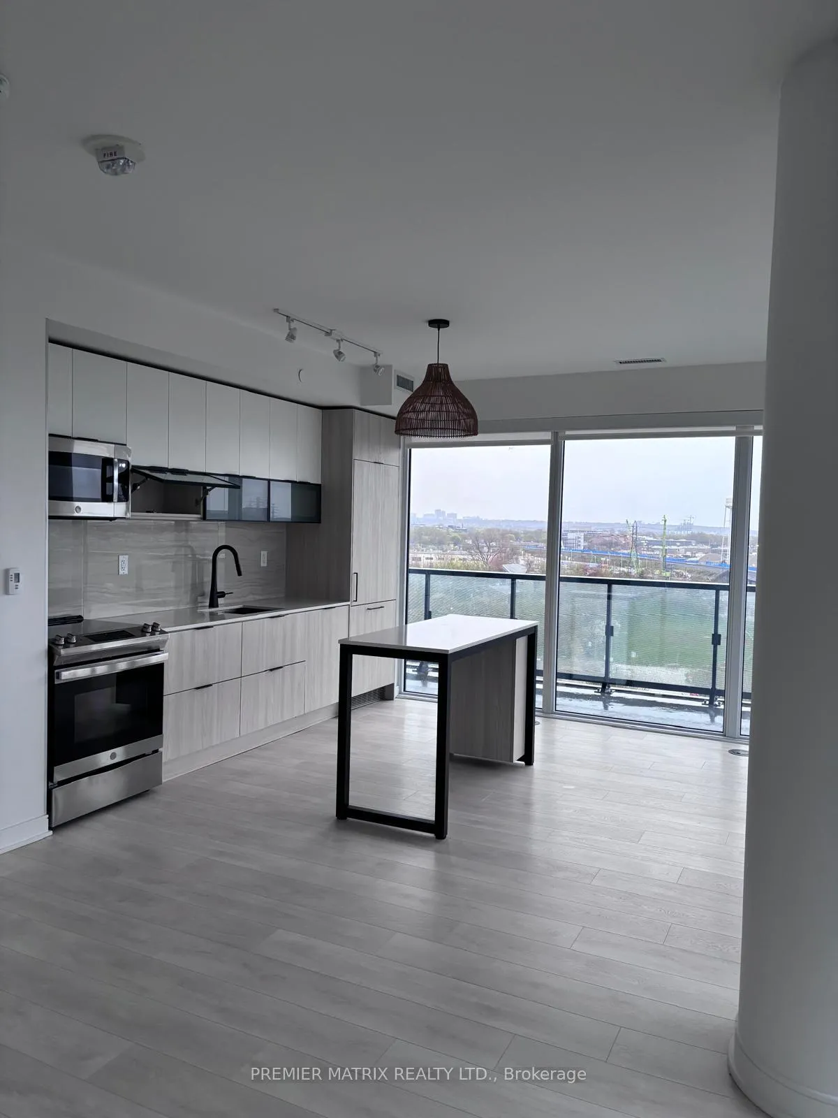 Photo 2 of Unit S905, 180 Mill Street, Toronto, Waterfront Communities — HOMEH