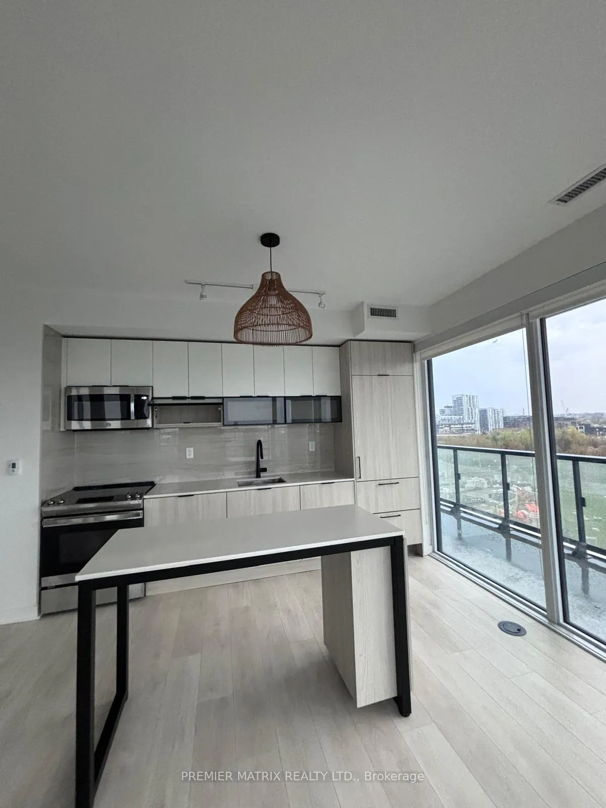 Photo 3 of Unit S905, 180 Mill Street, Toronto, Waterfront Communities — HOMEH