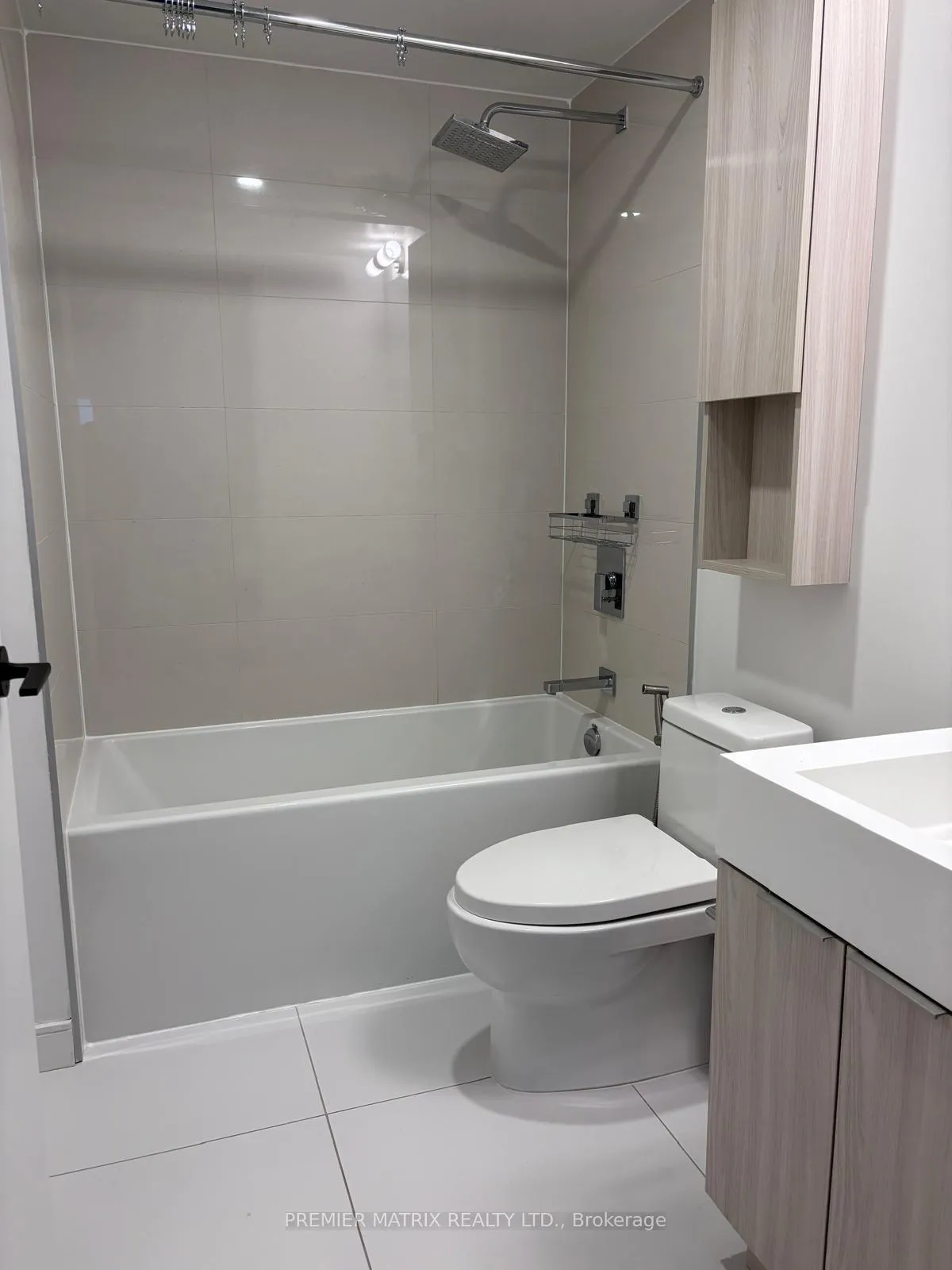 Photo 8 of Unit S905, 180 Mill Street, Toronto, Waterfront Communities — HOMEH