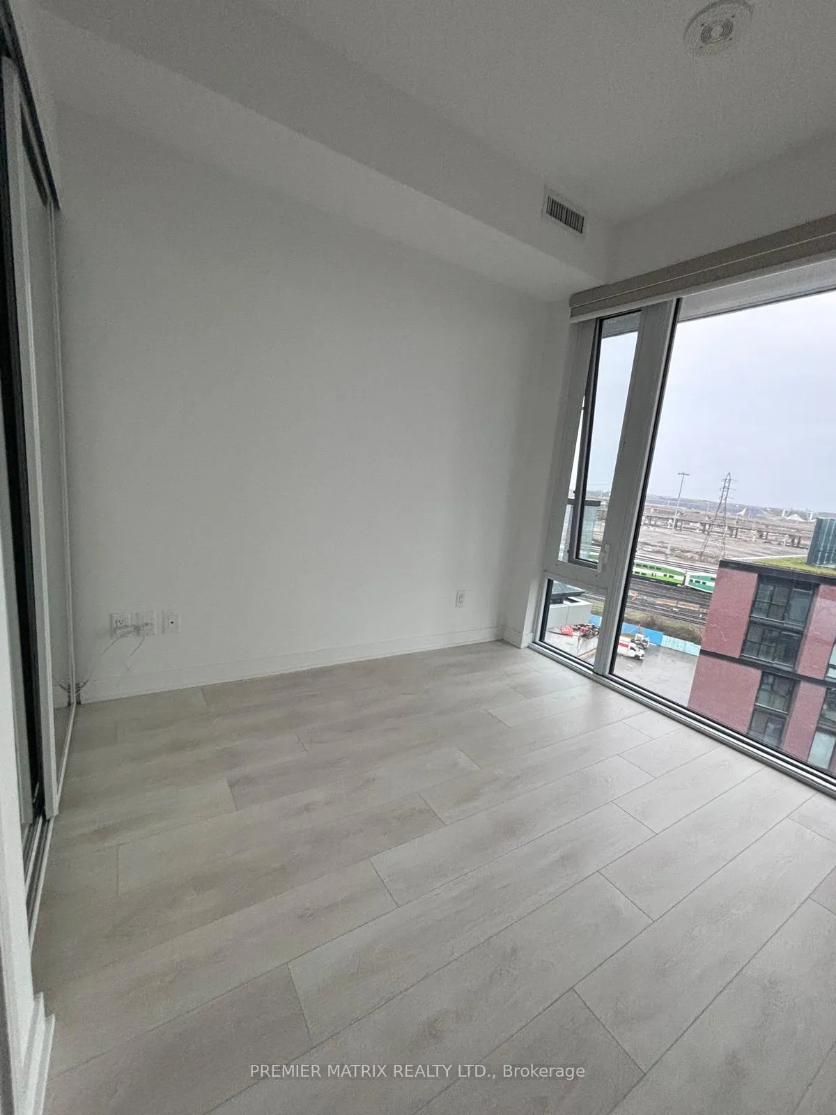 Photo 9 of Unit S905, 180 Mill Street, Toronto, Waterfront Communities — HOMEH