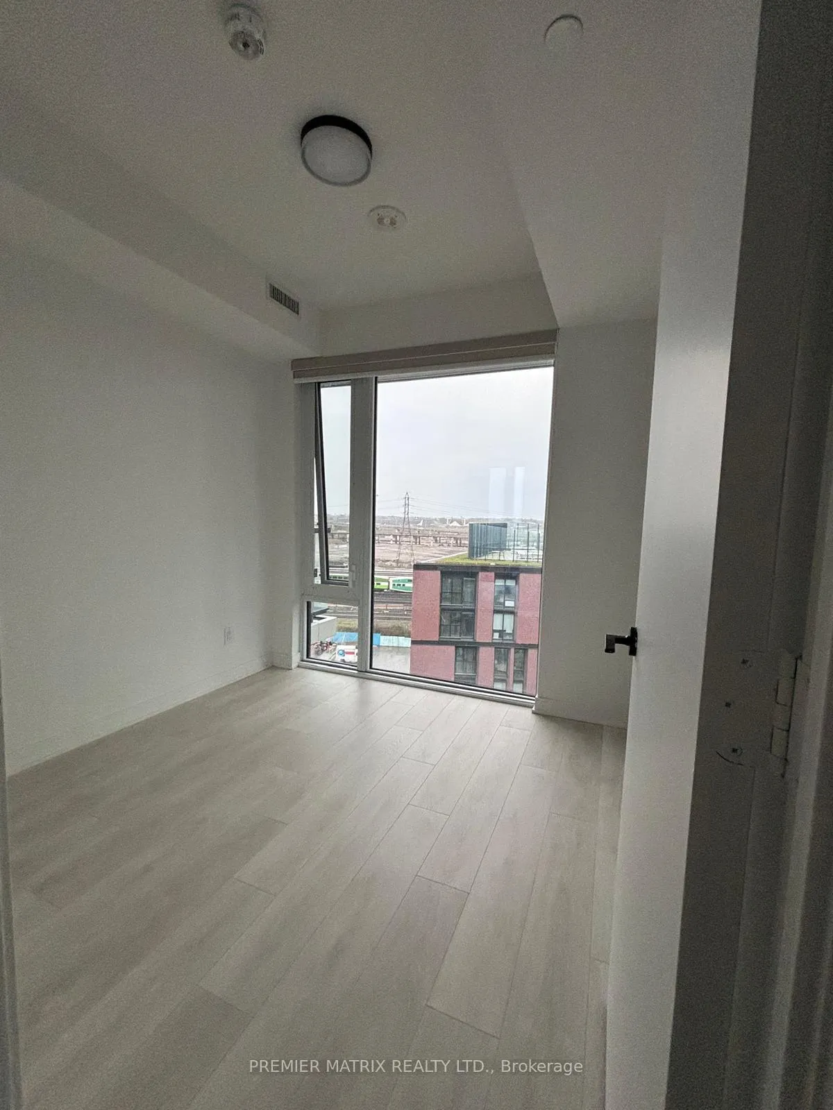 Photo 12 of Unit S905, 180 Mill Street, Toronto, Waterfront Communities — HOMEH