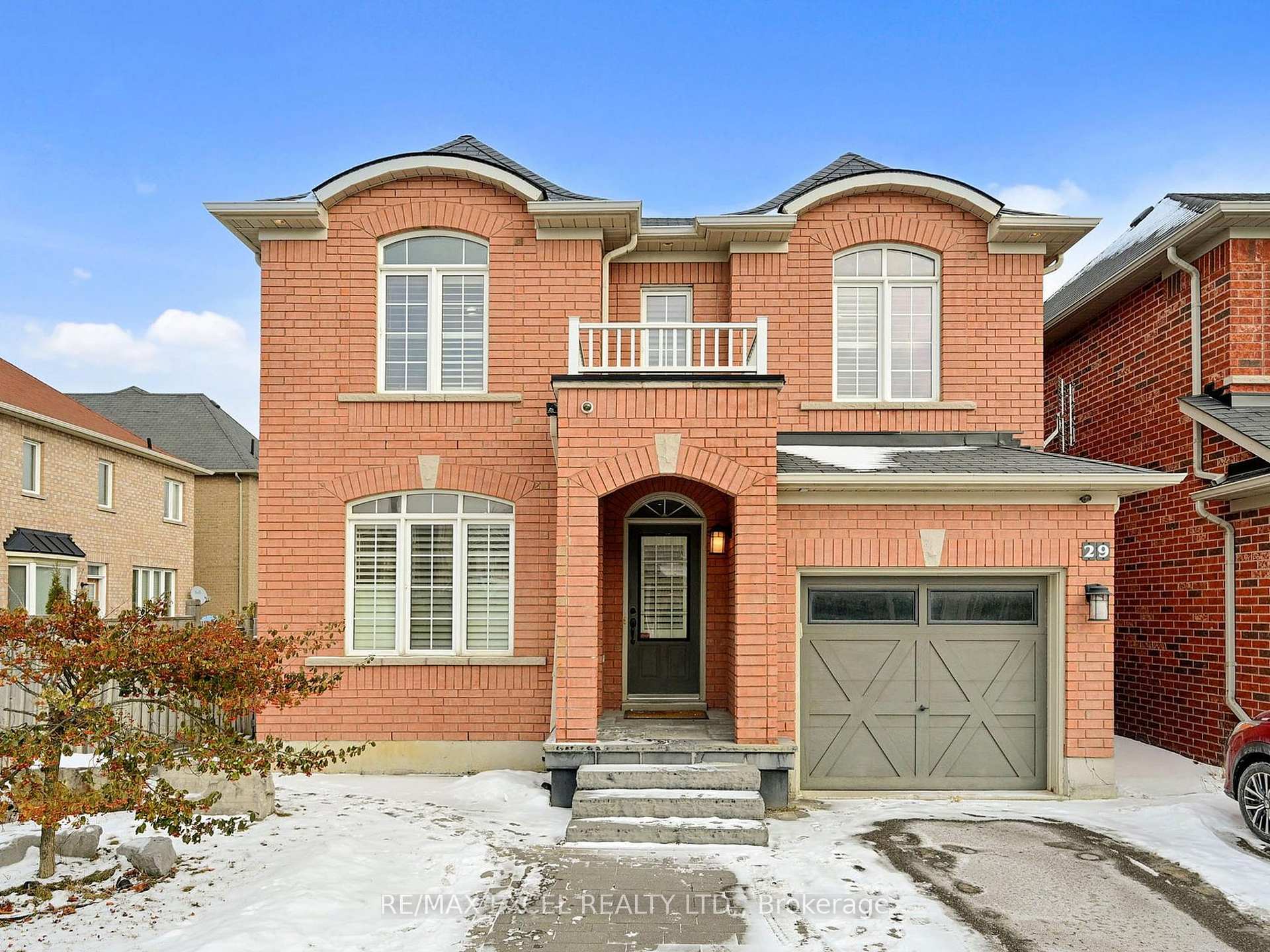 Photo 1 of 29 Watersplace Crescent, Ajax, Northeast Ajax — HOMEH