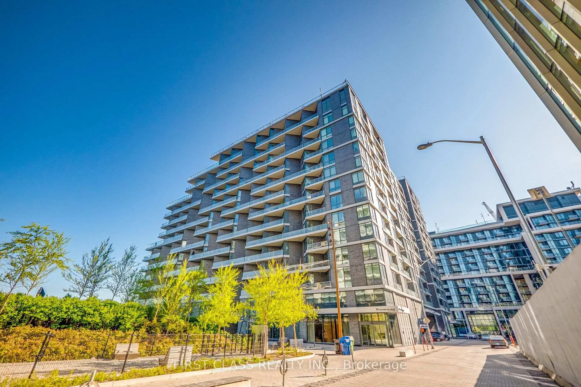 Photo 1 of Unit 720, 1 Edge Water Drive, Barrie, Innishore — HOMEH