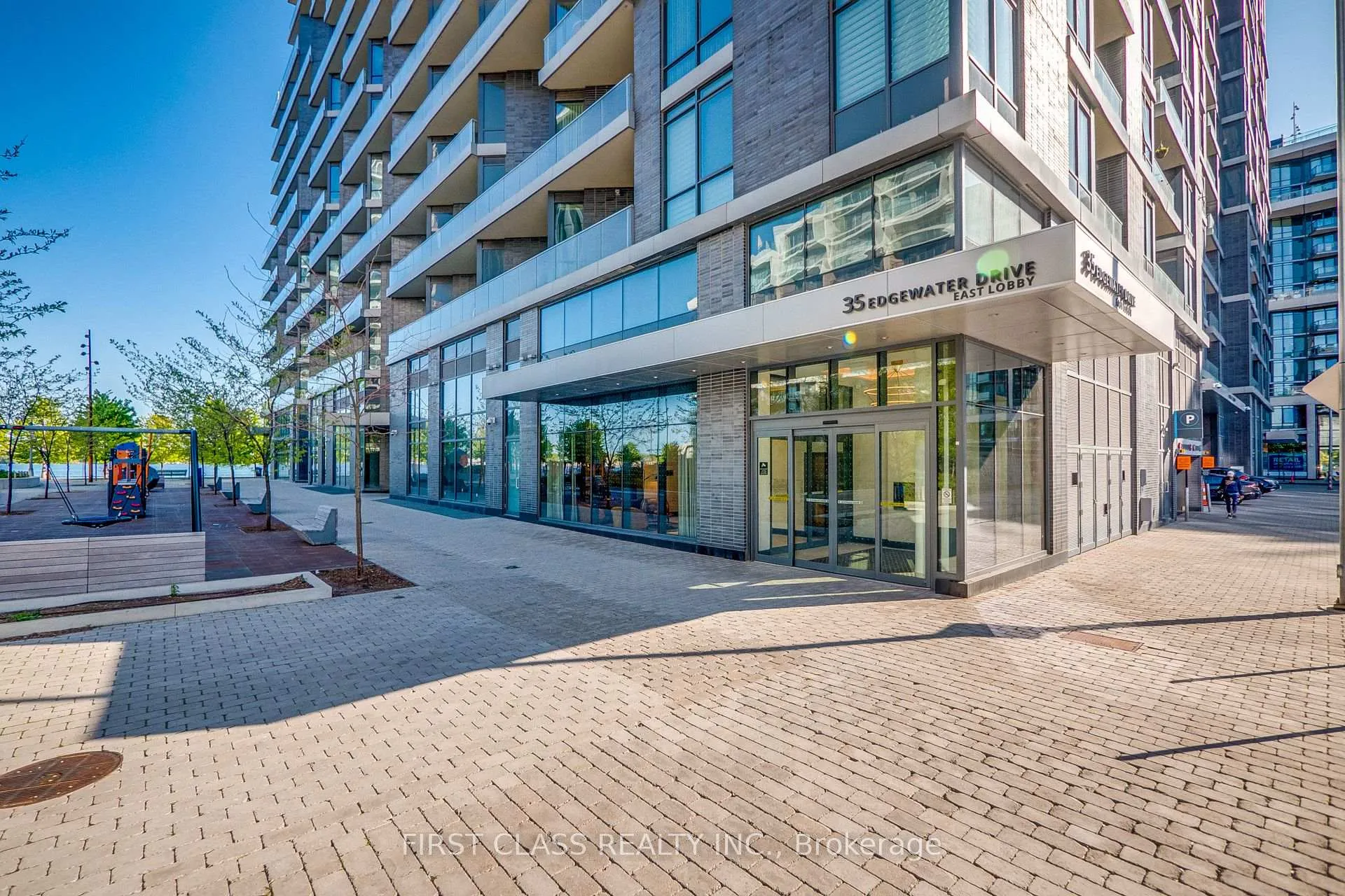 Photo 2 of Unit 720, 1 Edge Water Drive, Barrie, Innishore — HOMEH