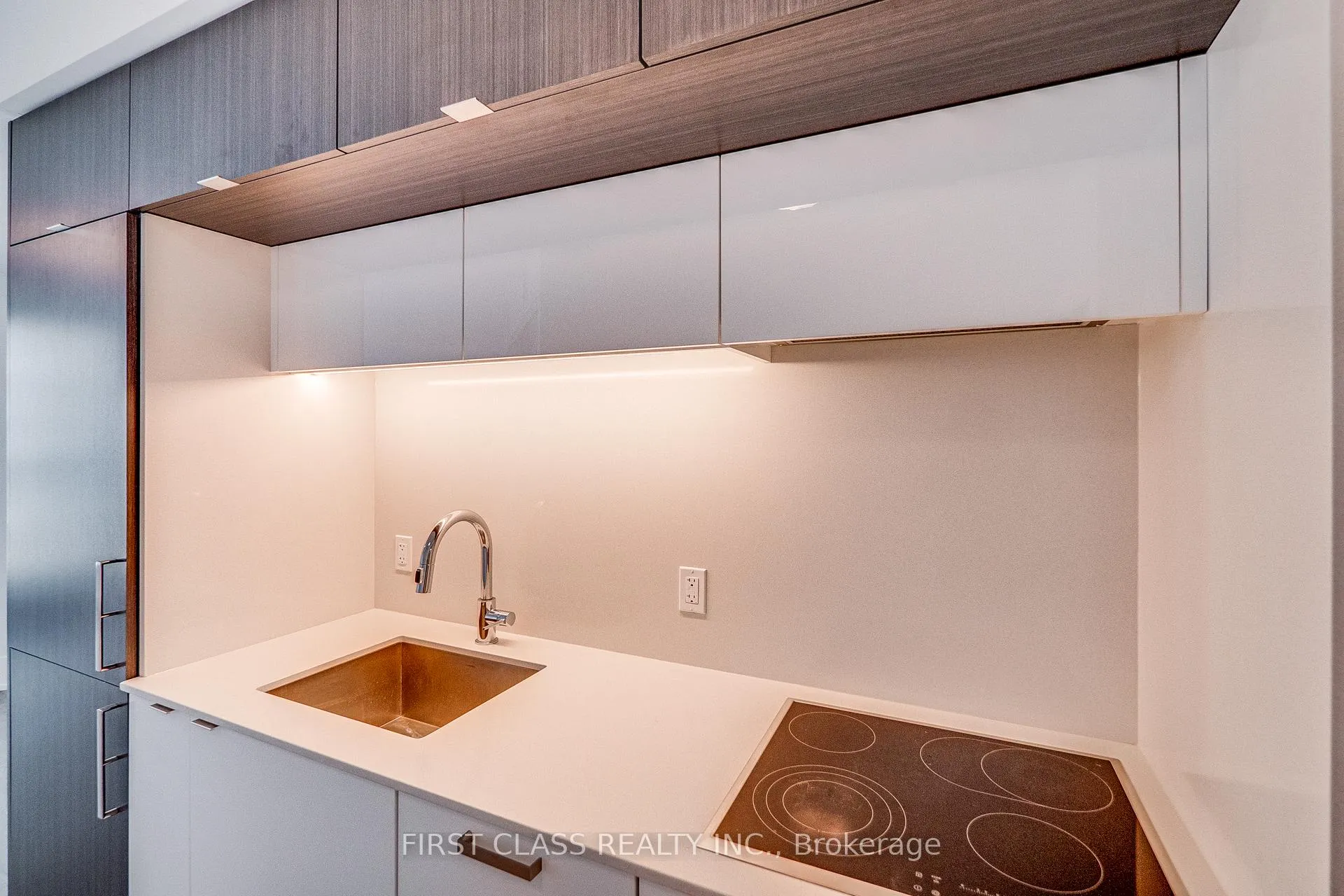 Photo 12 of Unit 720, 1 Edge Water Drive, Barrie, Innishore — HOMEH