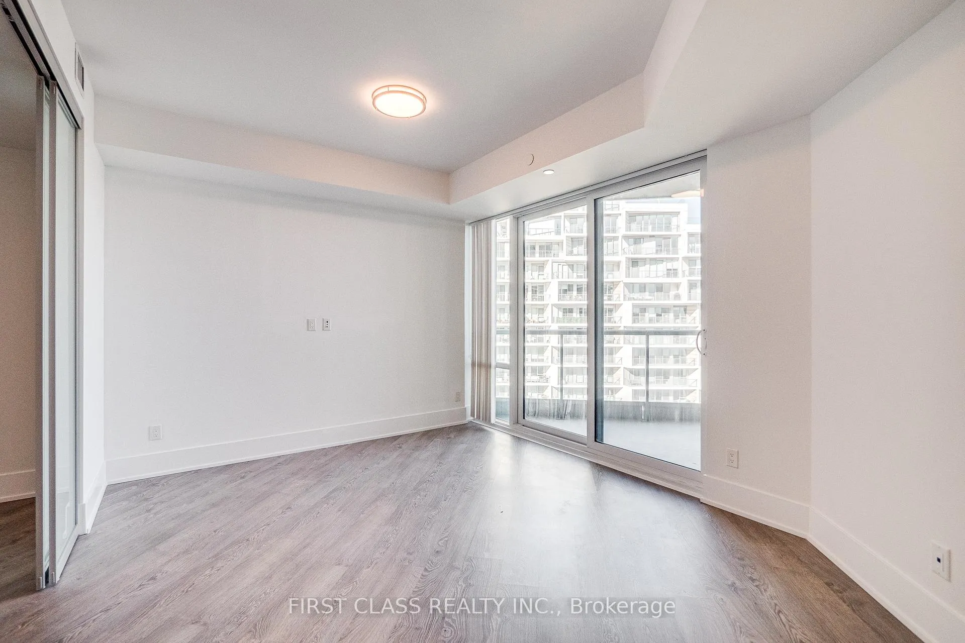 Photo 15 of Unit 720, 1 Edge Water Drive, Barrie, Innishore — HOMEH