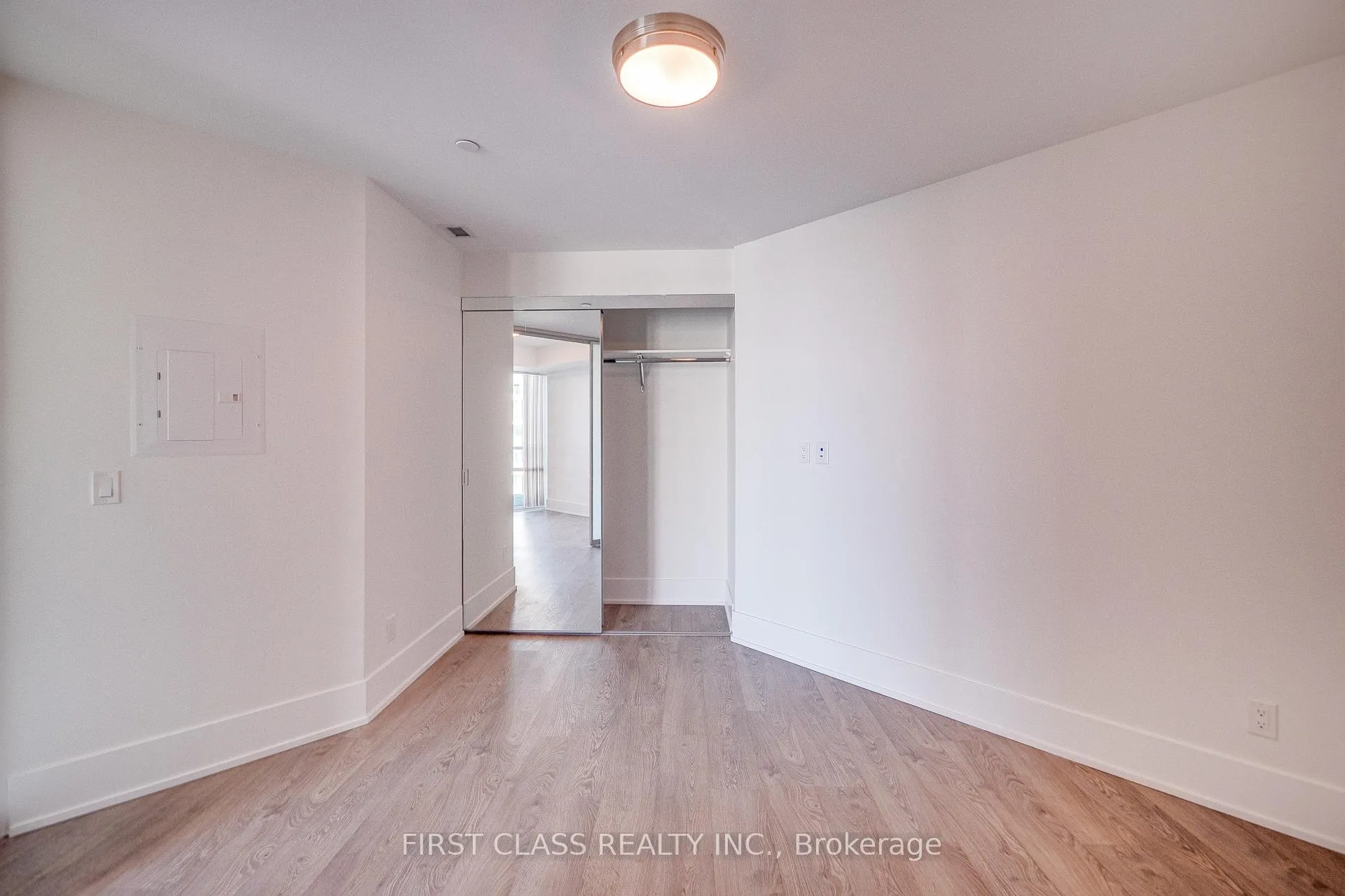 Photo 20 of Unit 720, 1 Edge Water Drive, Barrie, Innishore — HOMEH