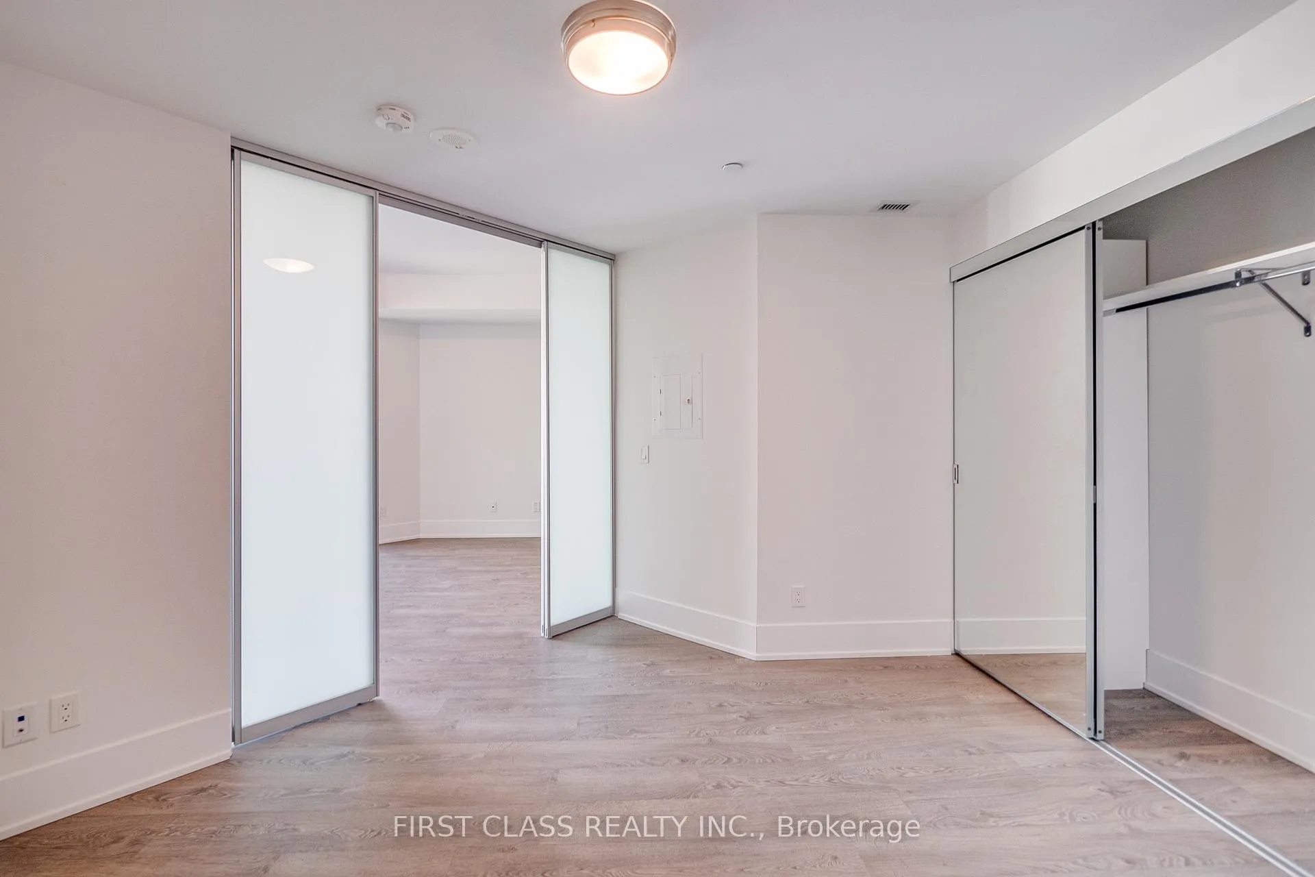 Photo 21 of Unit 720, 1 Edge Water Drive, Barrie, Innishore — HOMEH