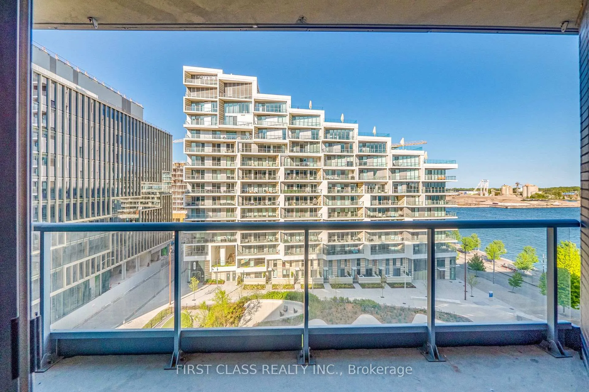 Photo 24 of Unit 720, 1 Edge Water Drive, Barrie, Innishore — HOMEH