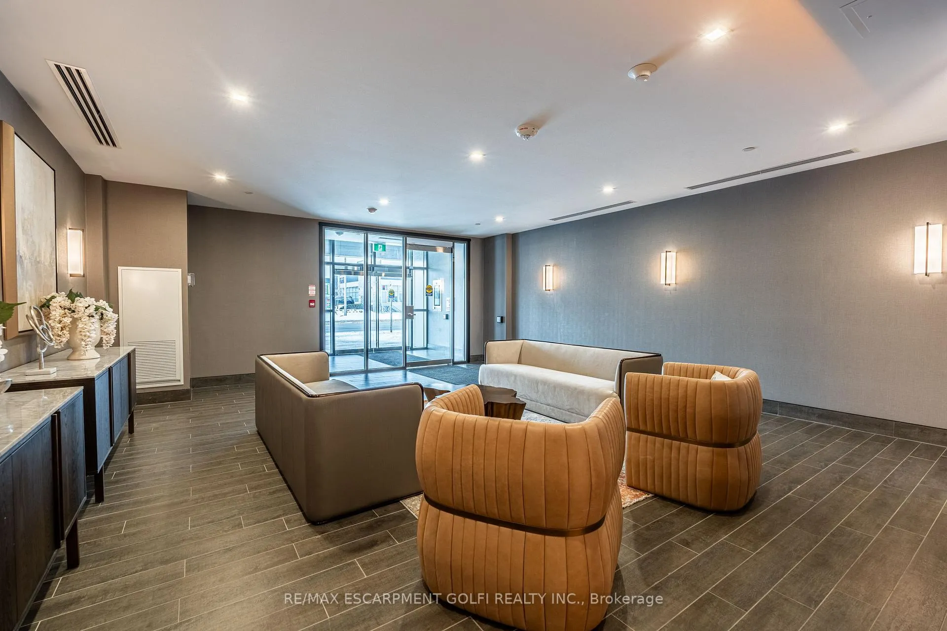 Photo 4 of Unit 518, 470 Dundas Street E, Hamilton, Waterdown — HOMEH