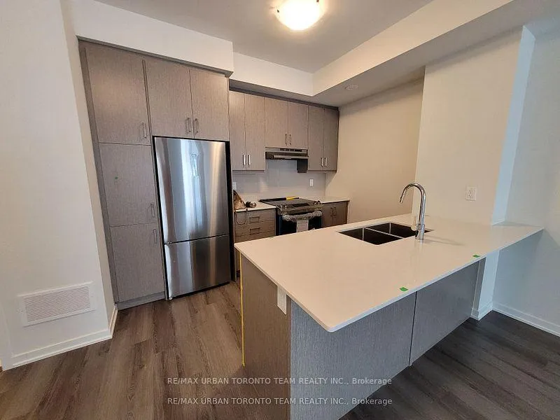 Photo 3 of Unit TH159, 151 Honeycrisp Crescent, Vaughan, Vaughan Corporate Centre — HOMEH