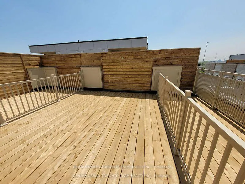 Photo 15 of Unit TH159, 151 Honeycrisp Crescent, Vaughan, Vaughan Corporate Centre — HOMEH