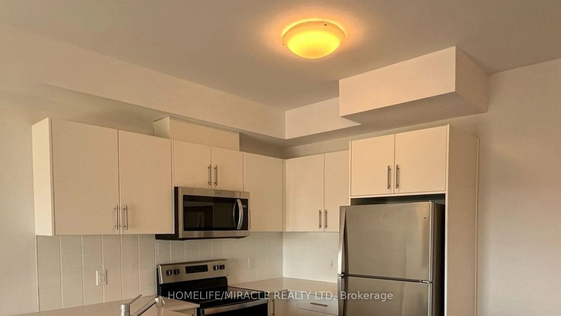 Photo 7 of Unit 615, 1000 Lackner Place, Kitchener — HOMEH
