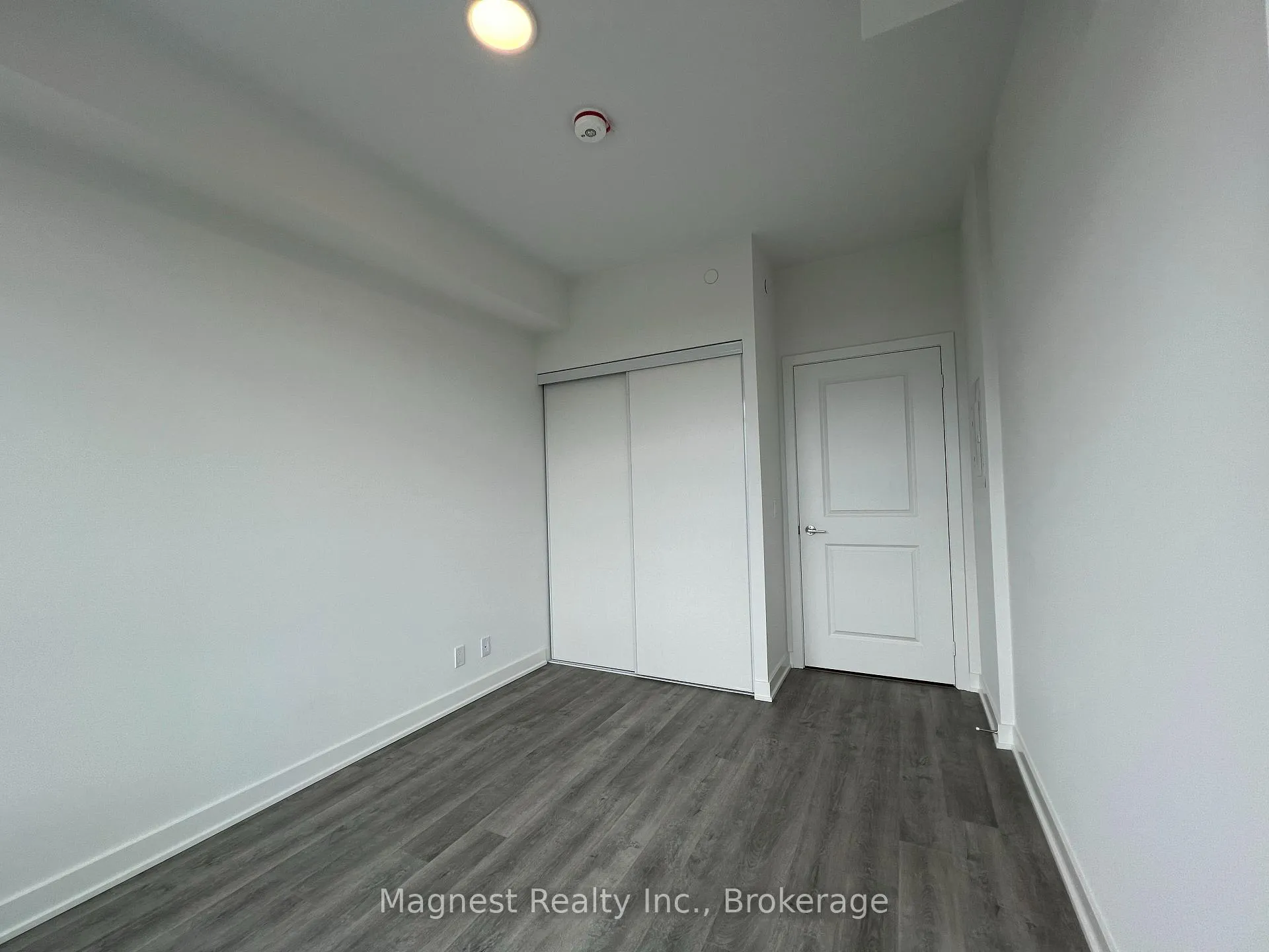 Photo 18 of Unit B1401, 50 Upper Mall Way, Vaughan, Brownridge — HOMEH