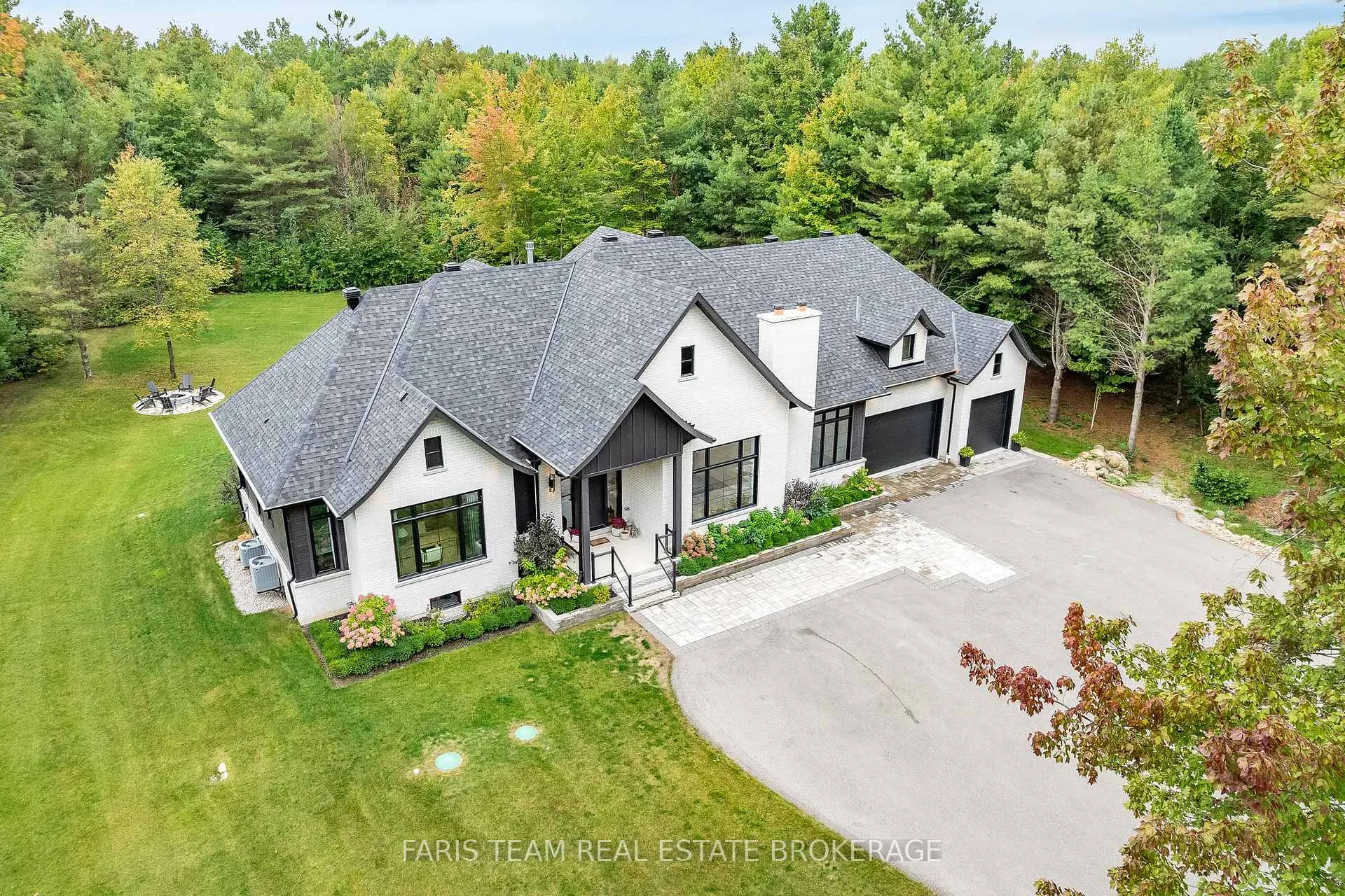 Photo 3 of 4 Sycamore Circle, Springwater, Rural Springwater — HOMEH