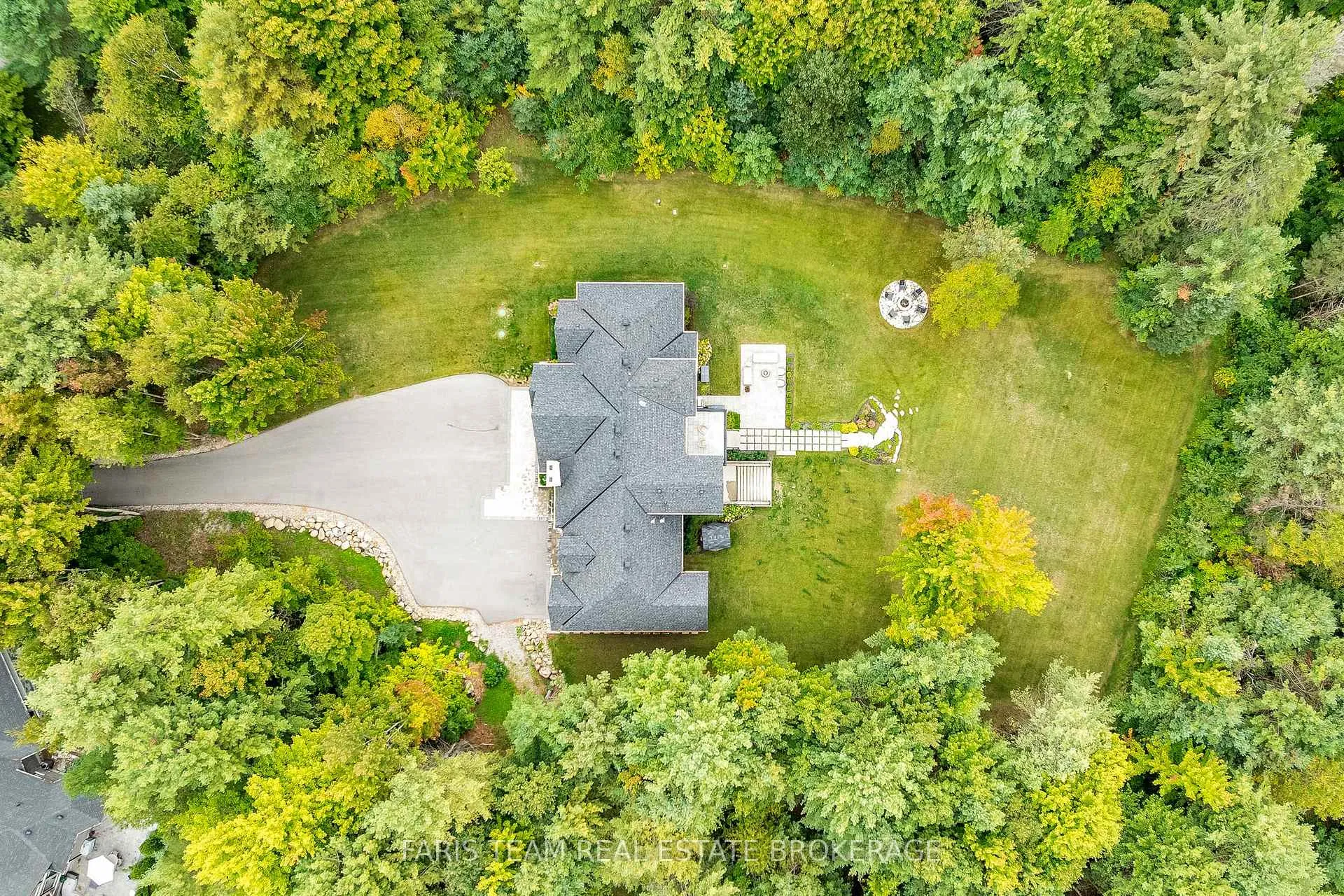 Photo 45 of 4 Sycamore Circle, Springwater, Rural Springwater — HOMEH