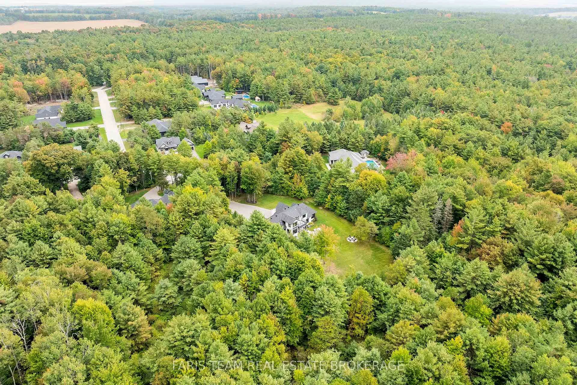 Photo 48 of 4 Sycamore Circle, Springwater, Rural Springwater — HOMEH