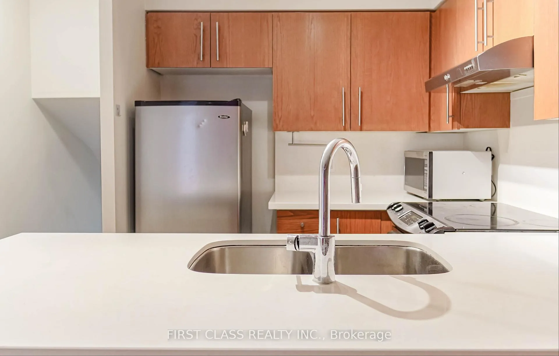Photo 2 of Unit 355, 415 Jarvis Street, Toronto, Cabbagetown-South St. James Town — HOMEH