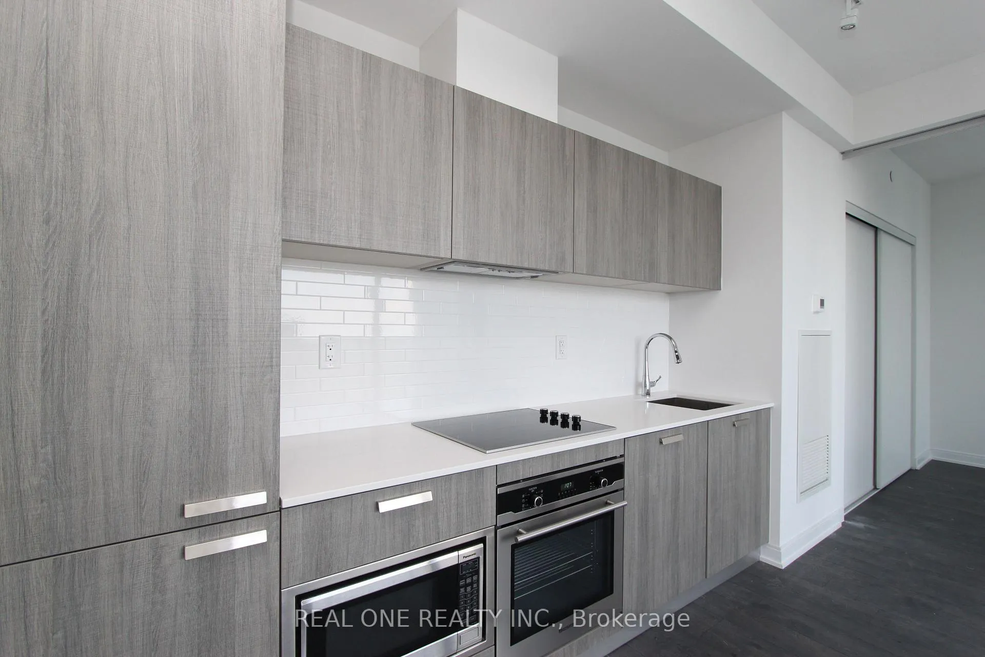 Photo 3 of Unit 4301, 50 Charles Street E, Toronto, Church-Yonge Corridor — HOMEH