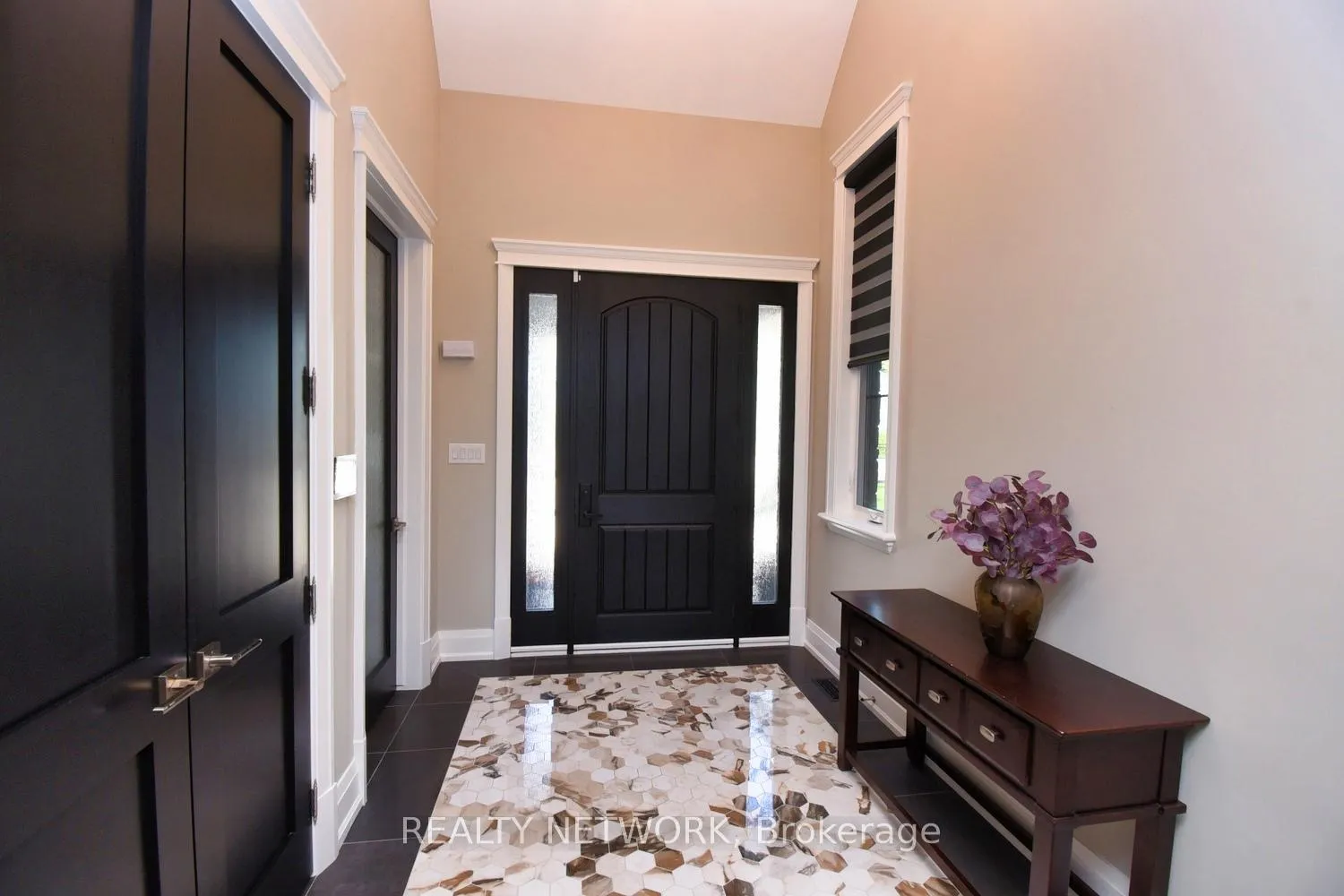 Photo 3 of 68 Mountain Brow Boulevard, Hamilton, Sunninghill — HOMEH