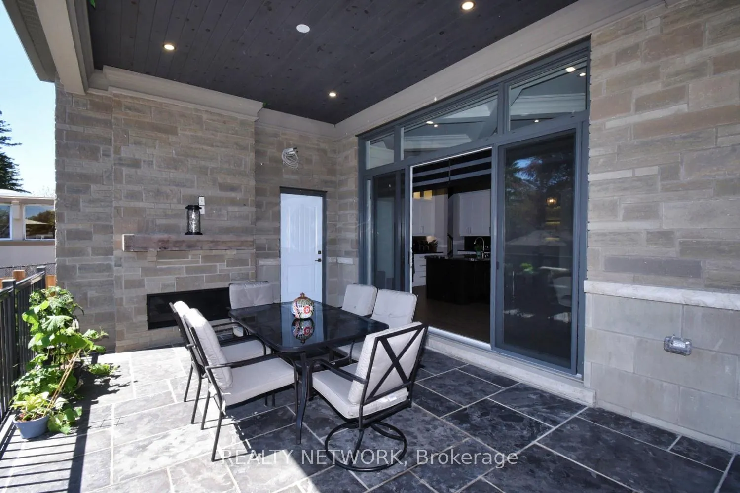Photo 45 of 68 Mountain Brow Boulevard, Hamilton, Sunninghill — HOMEH