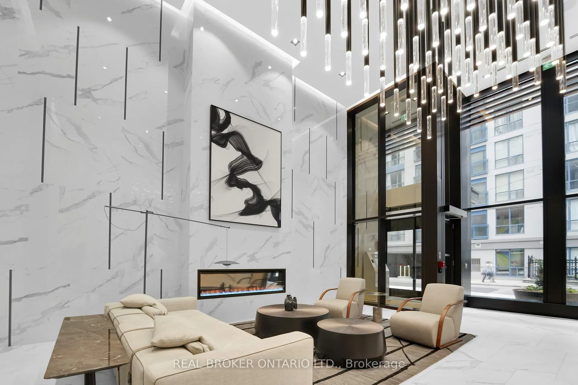 Photo 4 of Unit 1802, 82 Dalhousie Street, Toronto, Church-Yonge Corridor — HOMEH
