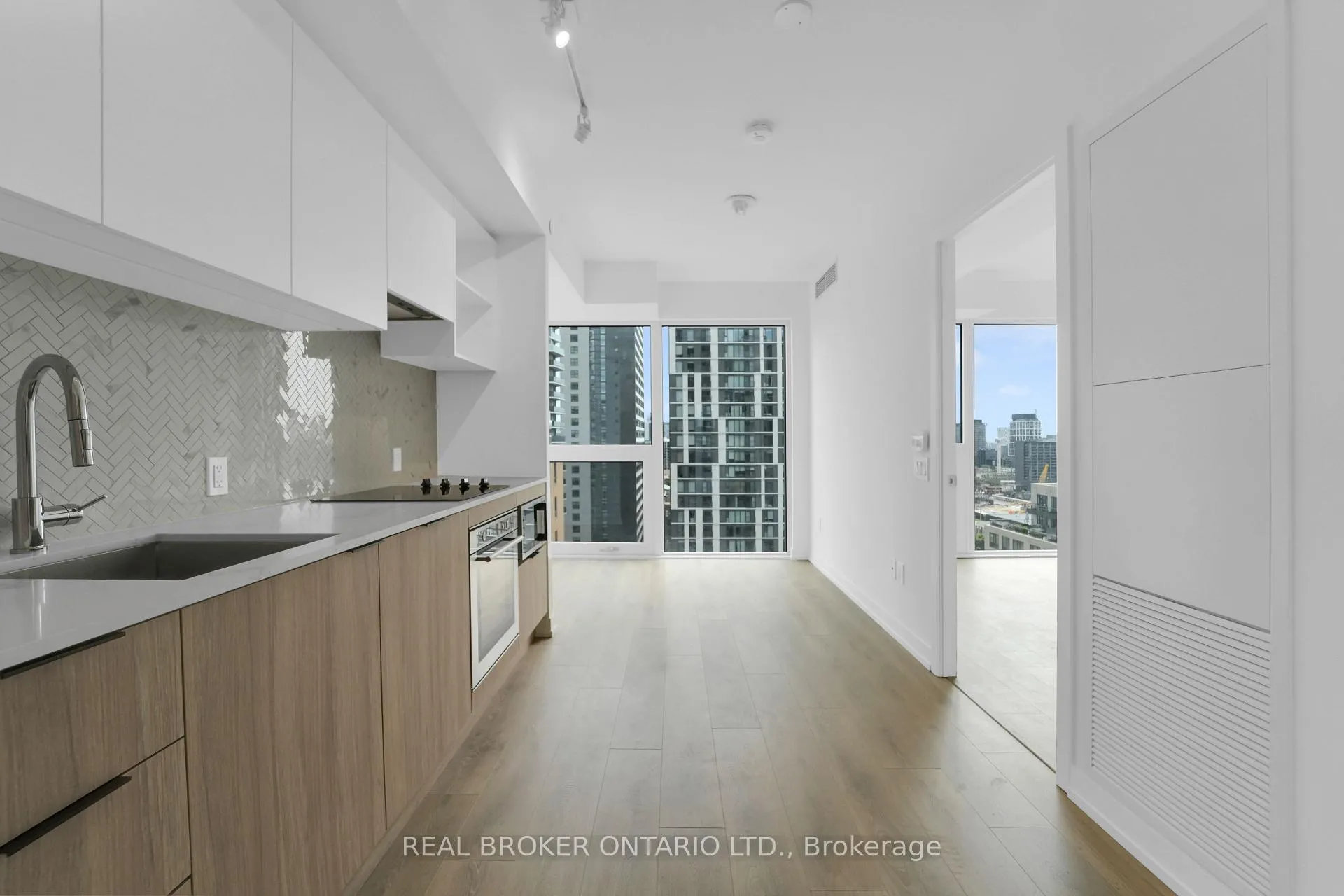 Photo 9 of Unit 1802, 82 Dalhousie Street, Toronto, Church-Yonge Corridor — HOMEH