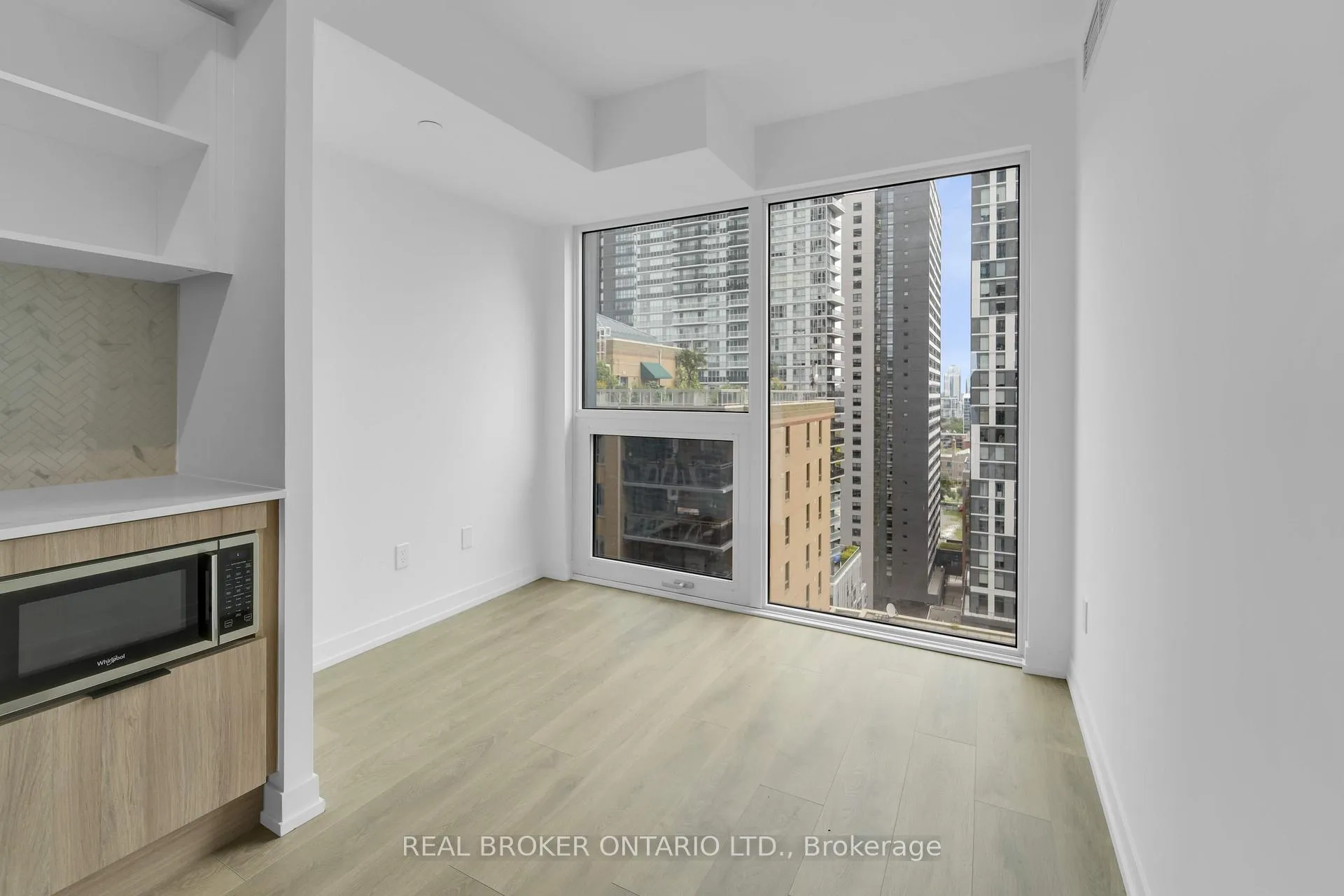 Photo 16 of Unit 1802, 82 Dalhousie Street, Toronto, Church-Yonge Corridor — HOMEH