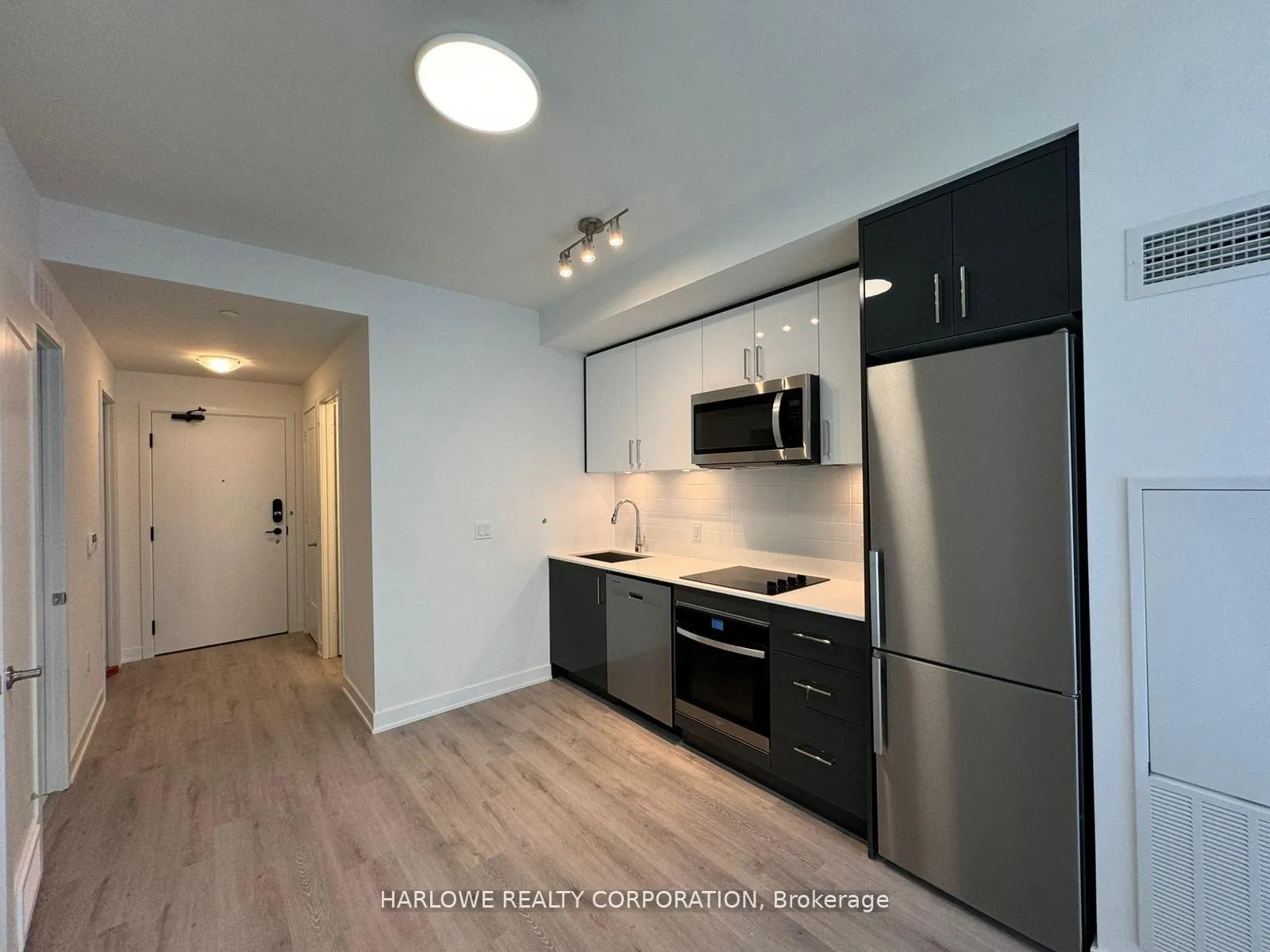 Photo 1 of Unit 2515 E, 70 Princess Street E, Toronto, Waterfront Communities — HOMEH