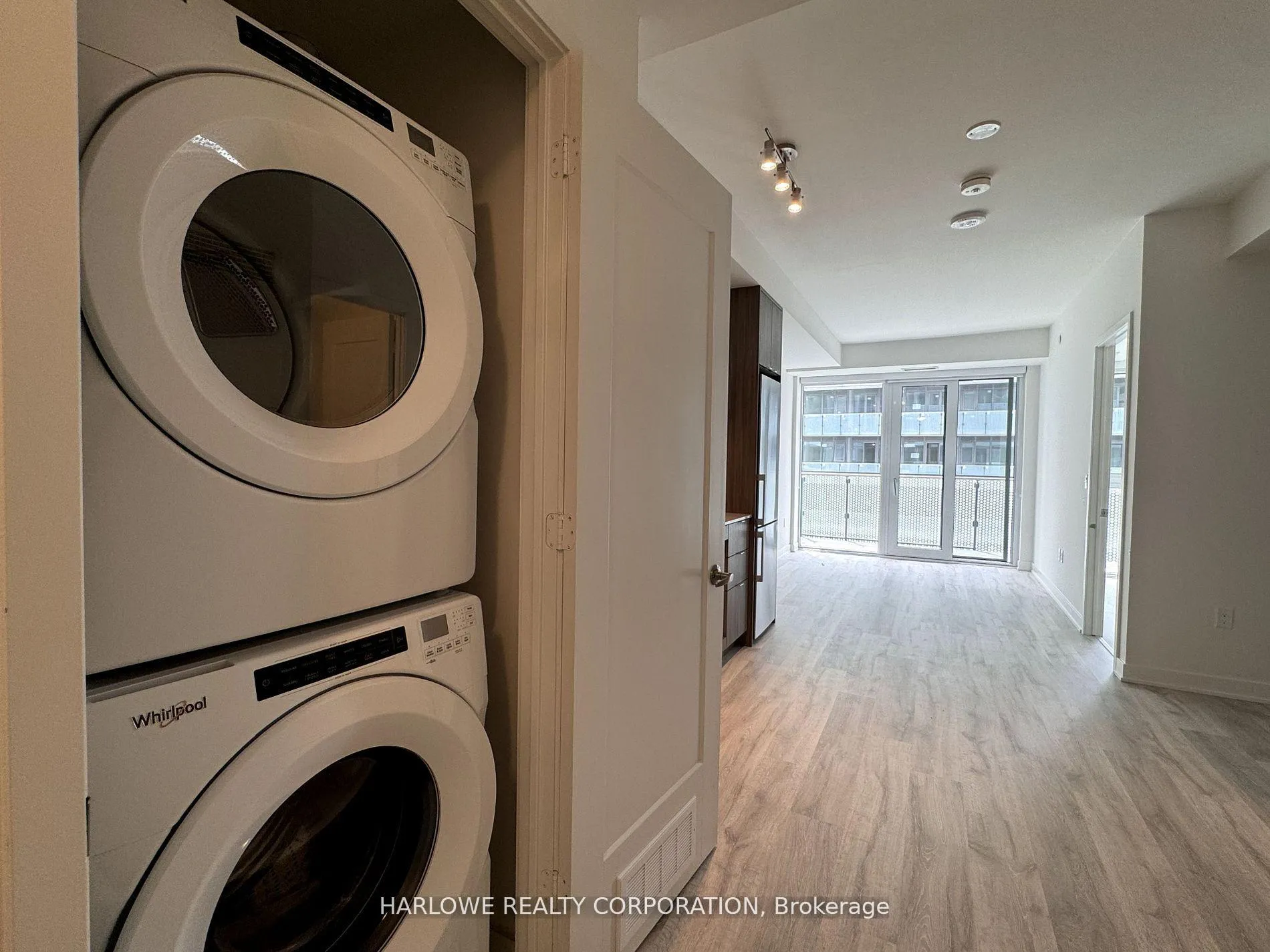 Photo 3 of Unit 2515 E, 70 Princess Street E, Toronto, Waterfront Communities — HOMEH