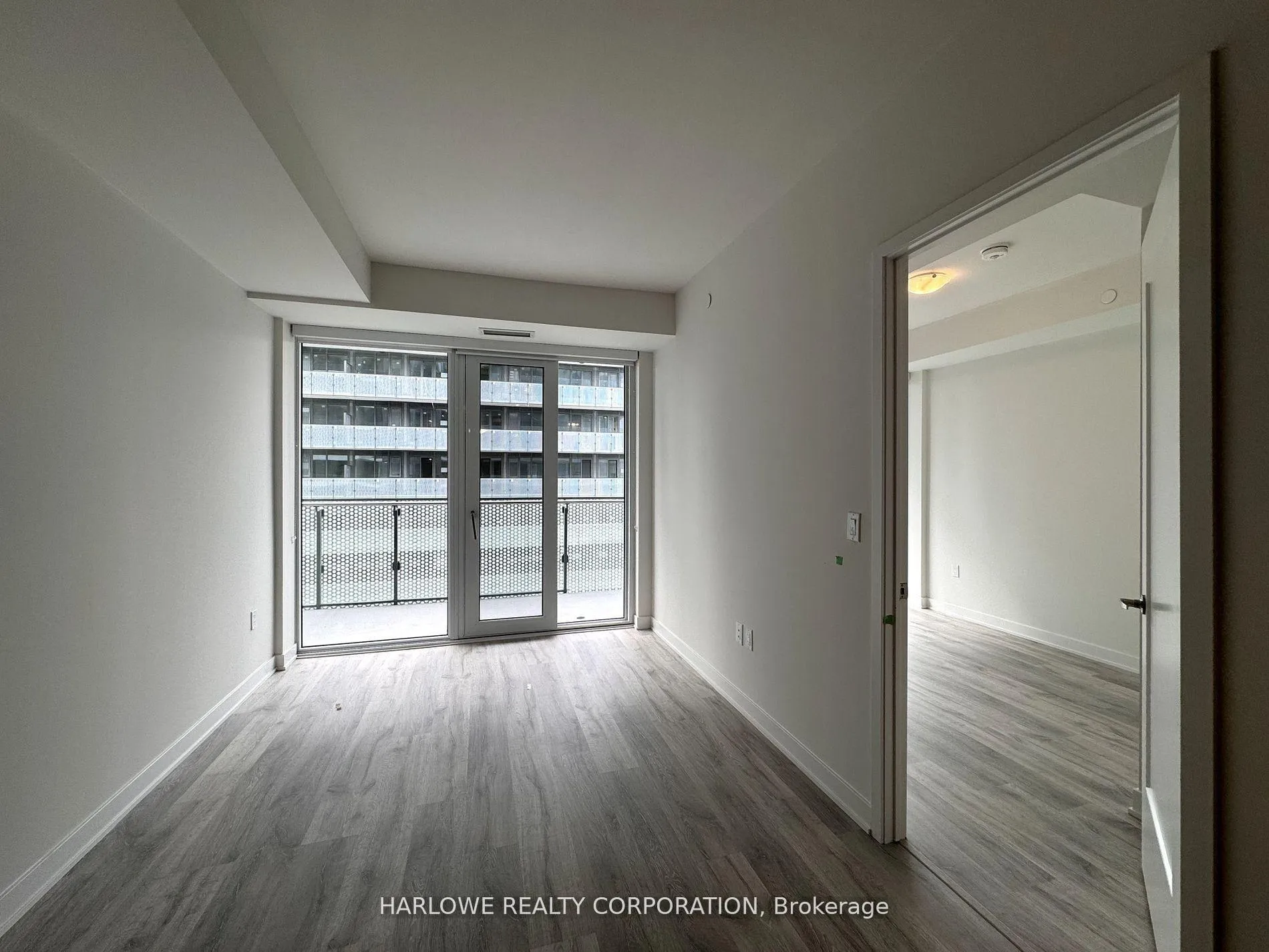 Photo 4 of Unit 2515 E, 70 Princess Street E, Toronto, Waterfront Communities — HOMEH