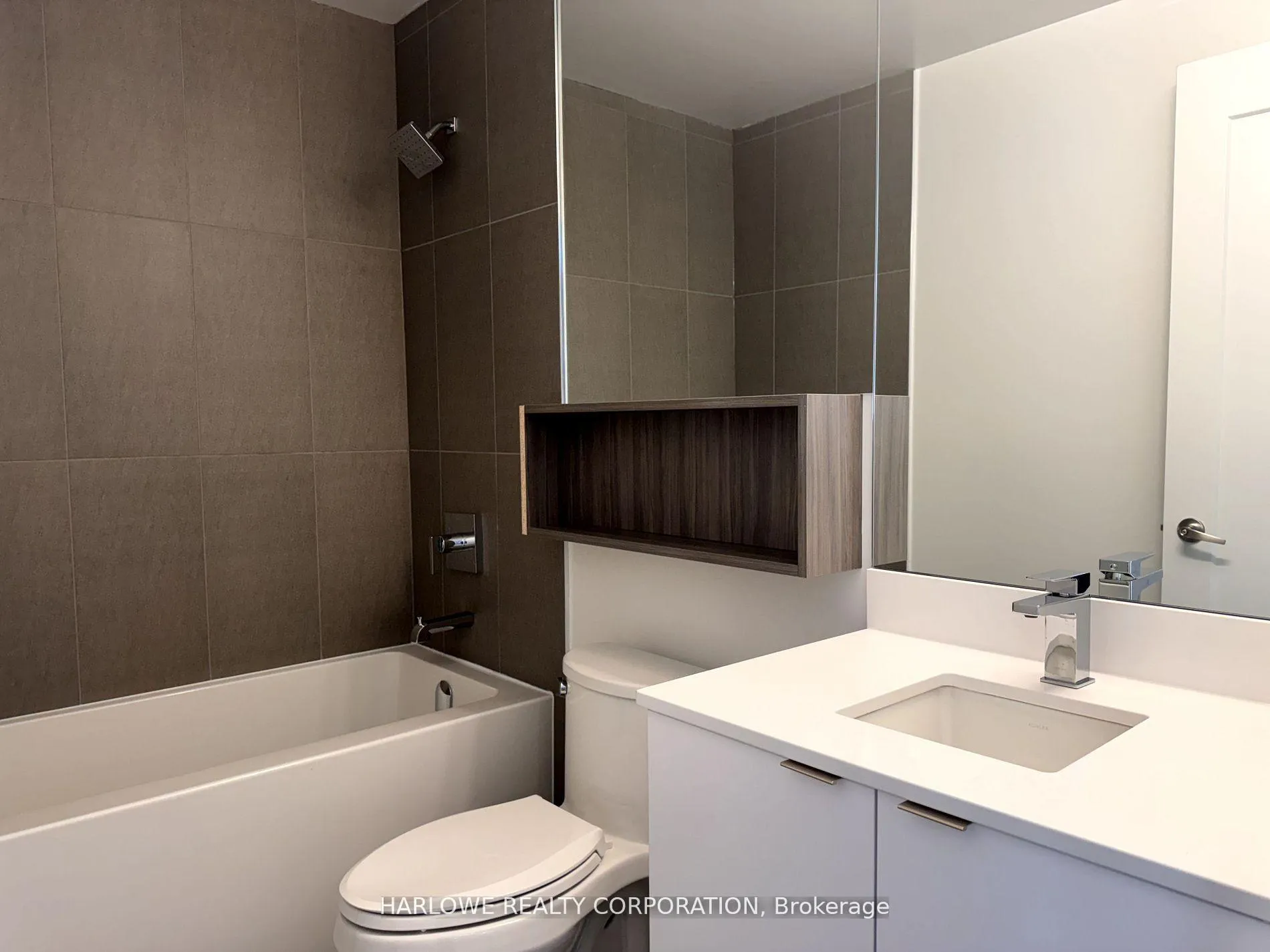 Photo 9 of Unit 2515 E, 70 Princess Street E, Toronto, Waterfront Communities — HOMEH