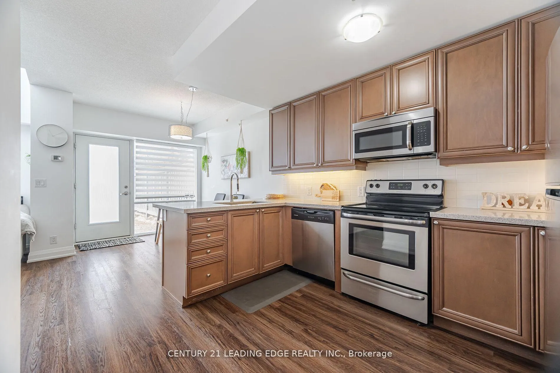 Photo 5 of Unit 108, 24 Woodstream Boulevard, Vaughan, Vaughan Grove — HOMEH