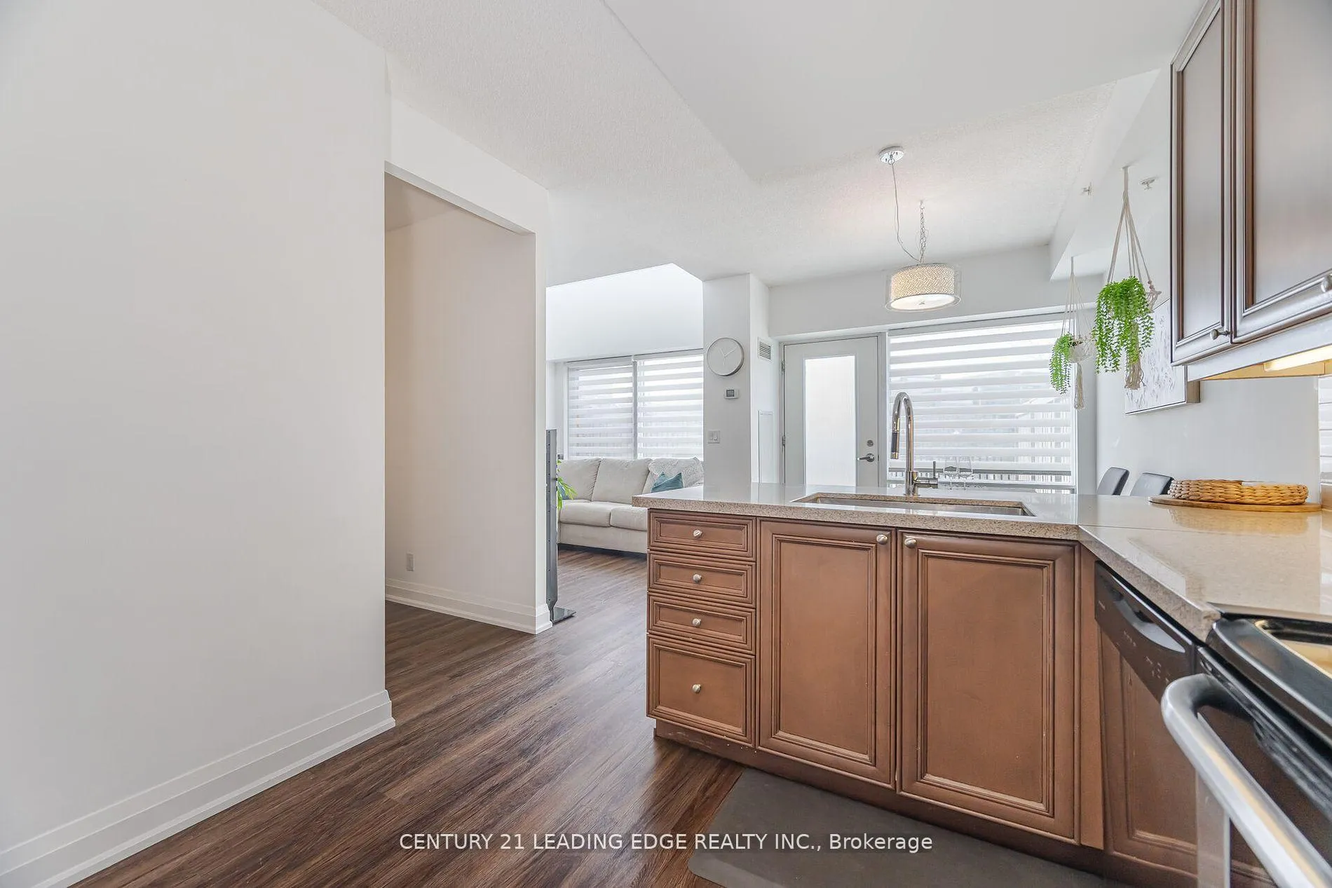 Photo 6 of Unit 108, 24 Woodstream Boulevard, Vaughan, Vaughan Grove — HOMEH