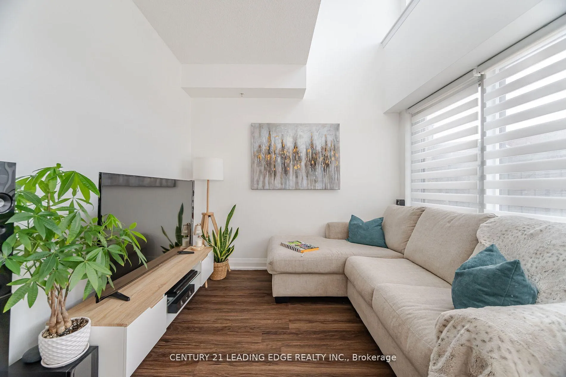 Photo 8 of Unit 108, 24 Woodstream Boulevard, Vaughan, Vaughan Grove — HOMEH