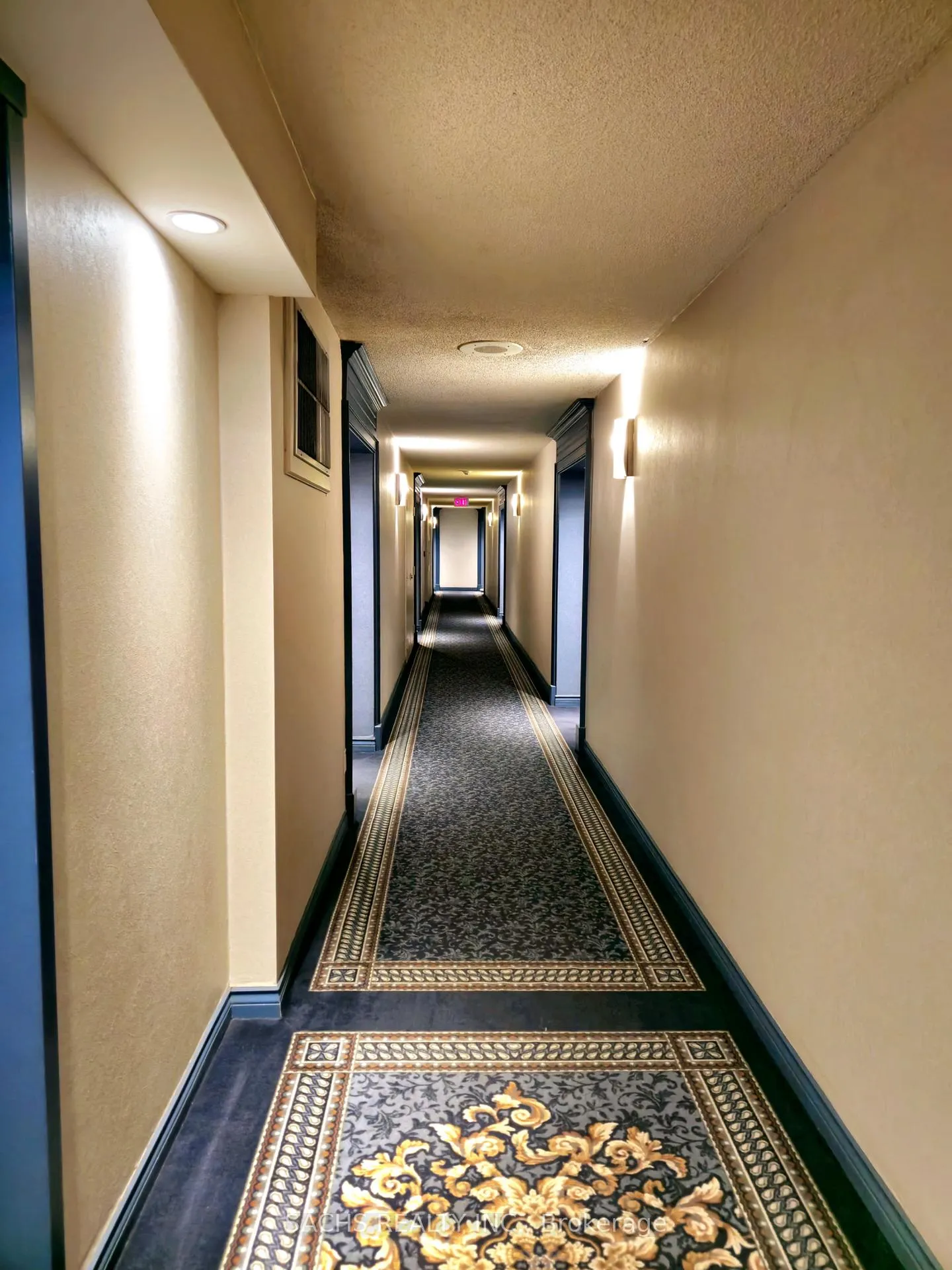 Photo 7 of Unit 303, 81 Townsgate Drive, Vaughan, Crestwood-Springfarm-Yorkhill — HOMEH