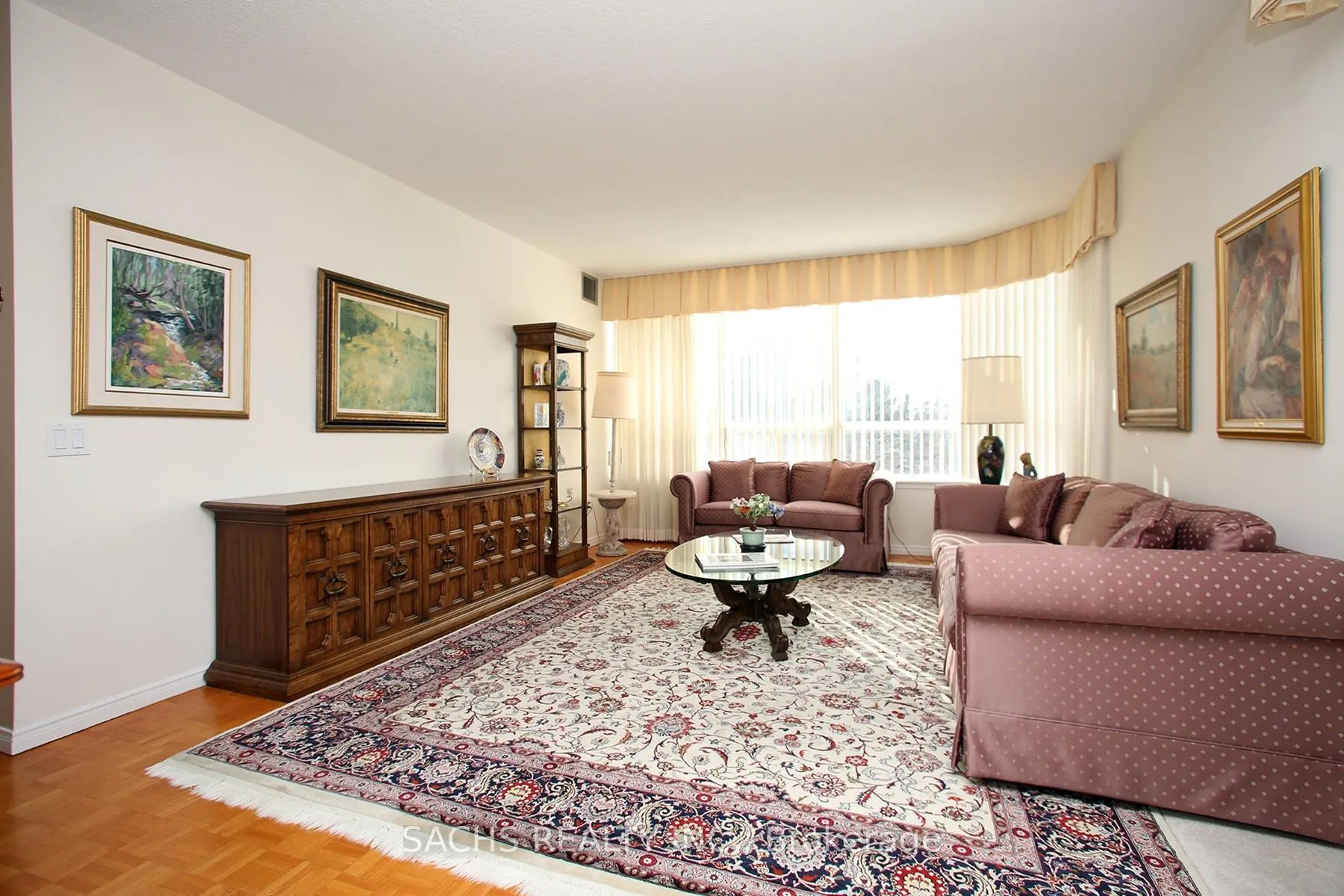 Photo 12 of Unit 303, 81 Townsgate Drive, Vaughan, Crestwood-Springfarm-Yorkhill — HOMEH