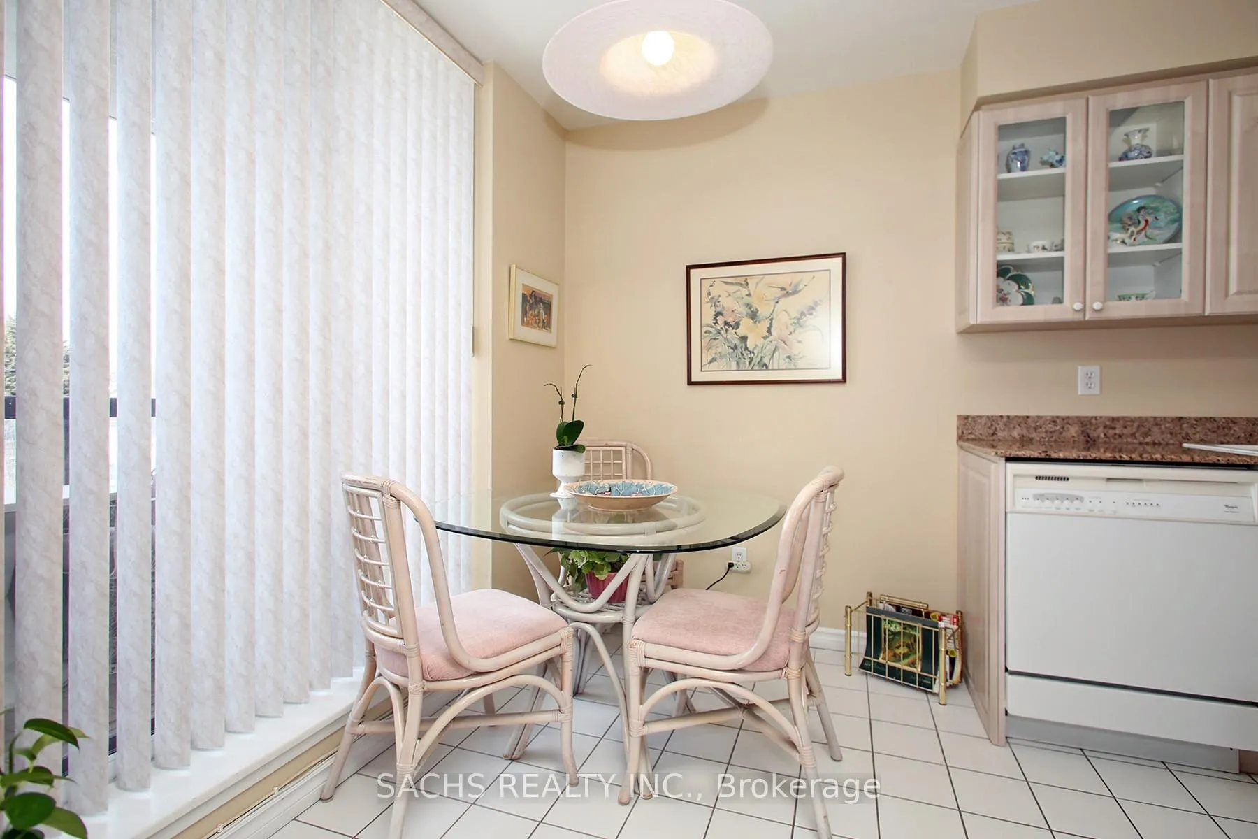 Photo 22 of Unit 303, 81 Townsgate Drive, Vaughan, Crestwood-Springfarm-Yorkhill — HOMEH